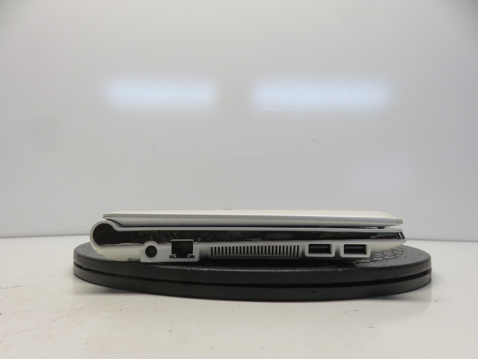 Samsung NP-NC10 Intel Atom N270 1.6GHz 2 GB NO HDD No Batt