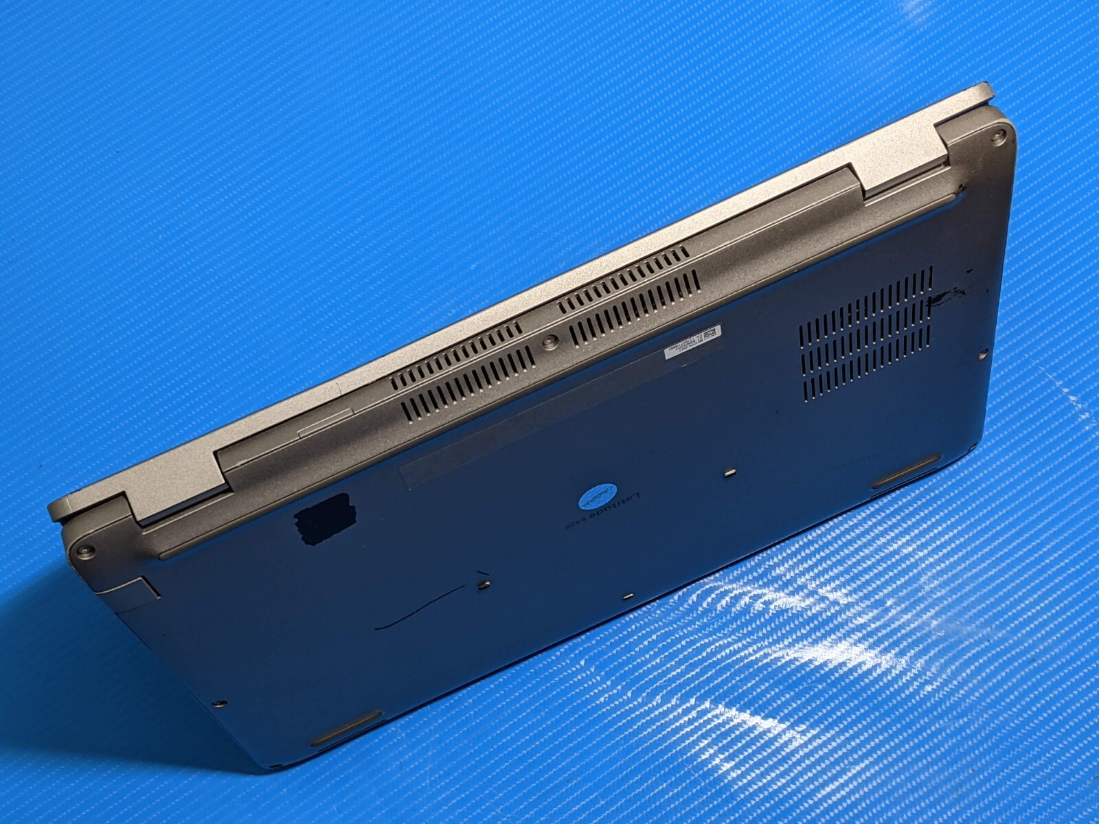 Dell Latitude 5420 14″FHD vPRO i7-1185G7 3GHz 16GB 256GB SSD W11P Warranty-08/26
