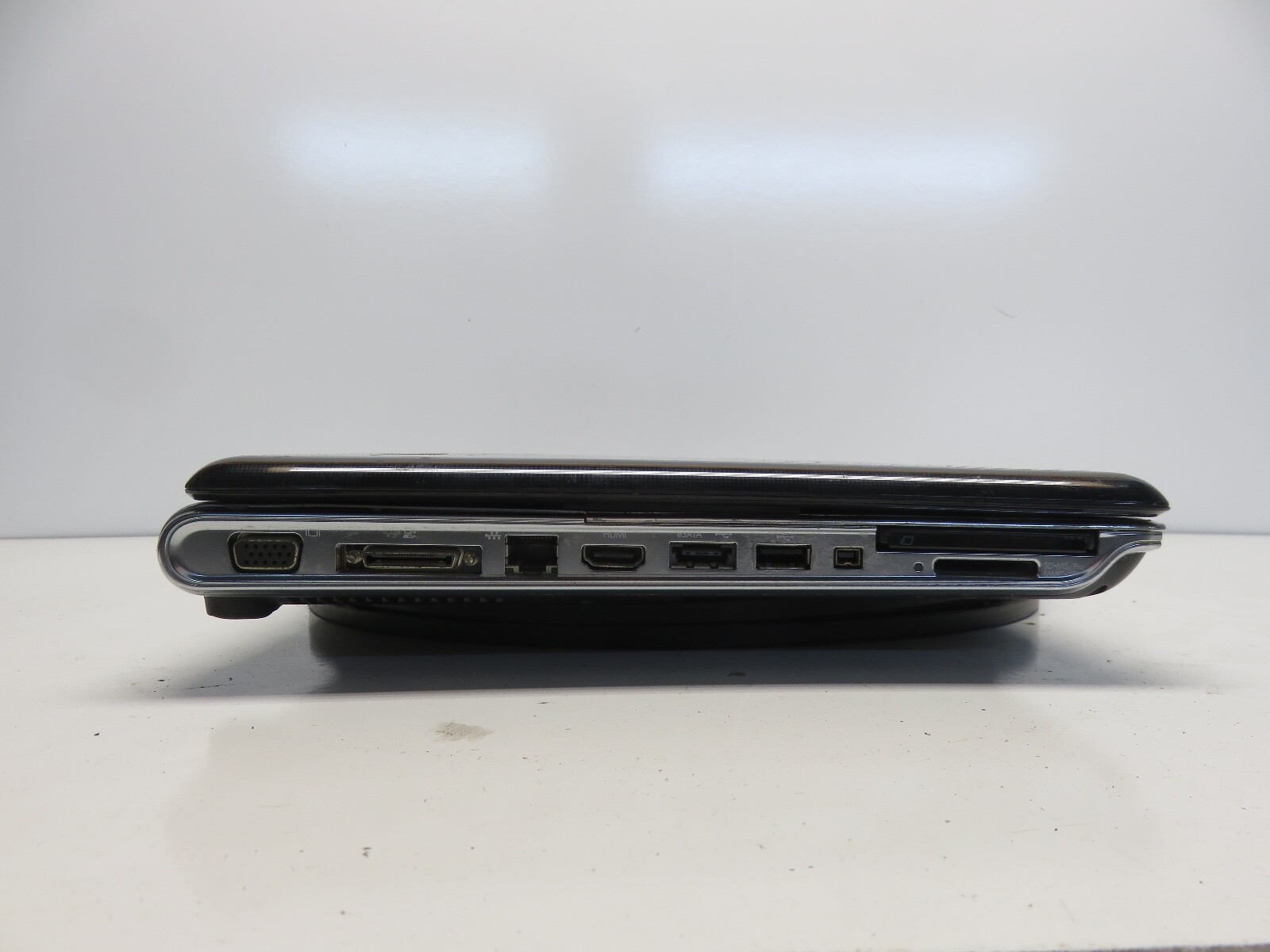 HP Pavilion DV6-1050us Laptop Intel Core 2 Duo P7450 4096 MB NO HDD No Batt