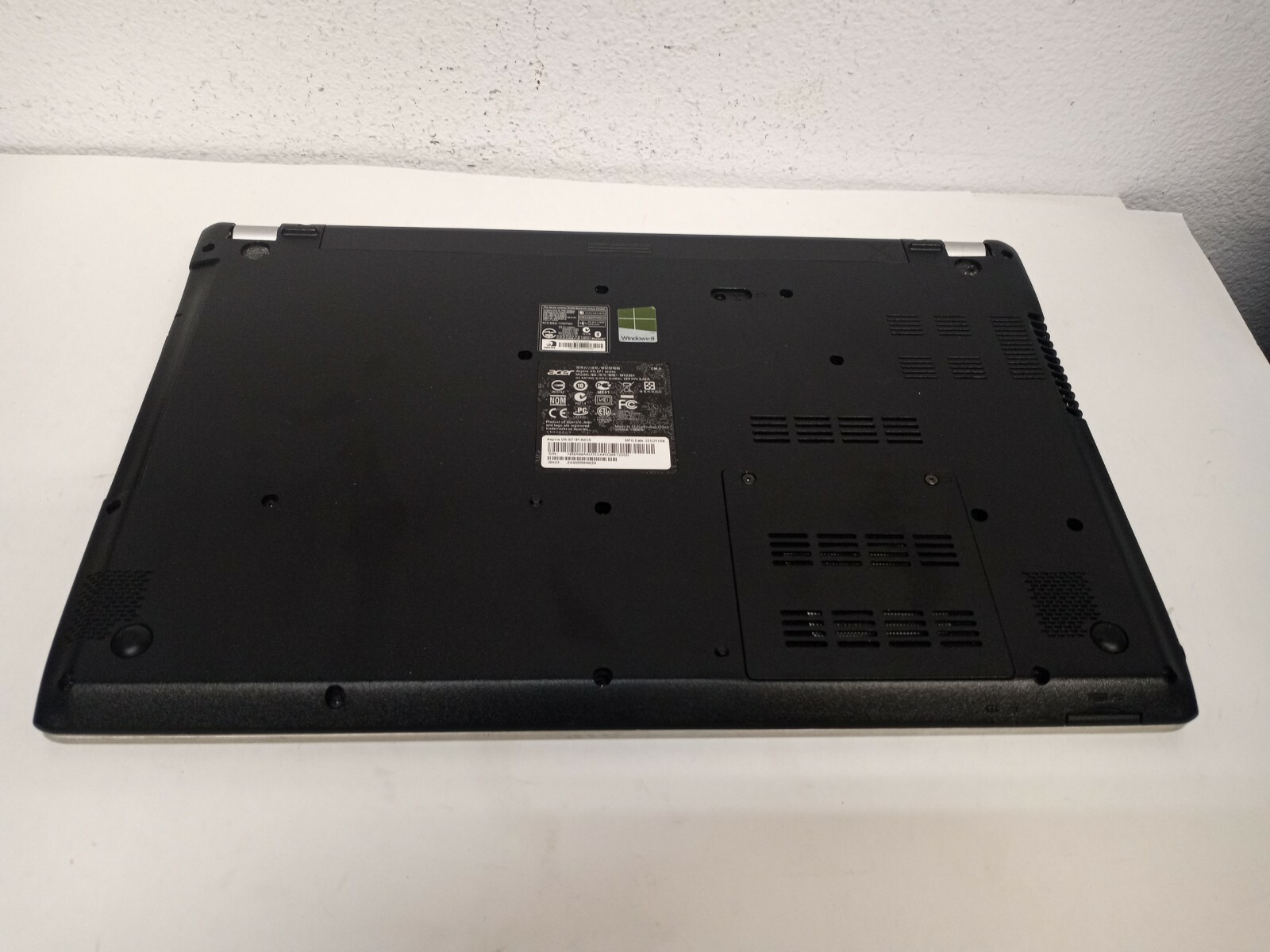 Acer Aspire V5-571P Intel Core i5-3317U 1.7GHz 2GB Ram DVD, NO HARD *FOR PART
