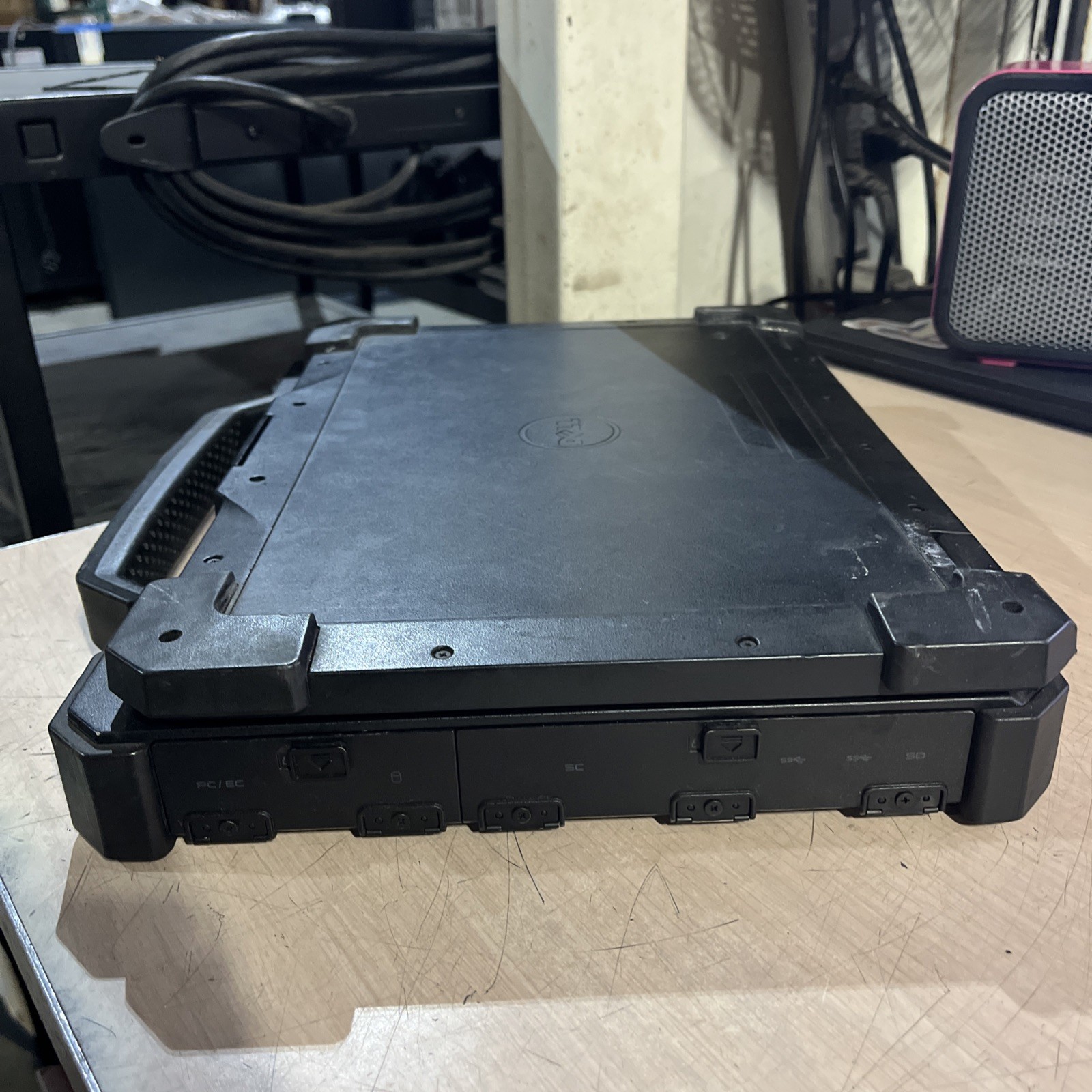 DELL LATITUDE 7414 RUGGED LAPTOP INTEL CORE I5-6300U 16GB RAM NO HD