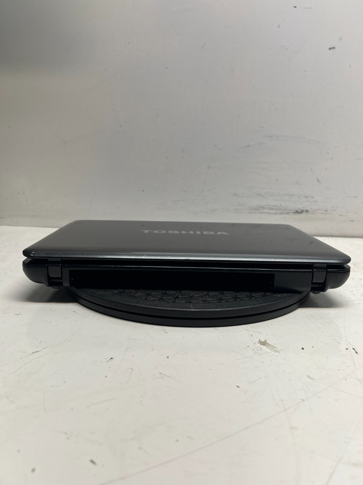 Toshiba Satellite L645D-S4030 AMD Turion II P520 2.30GHz 4GB NO HDD