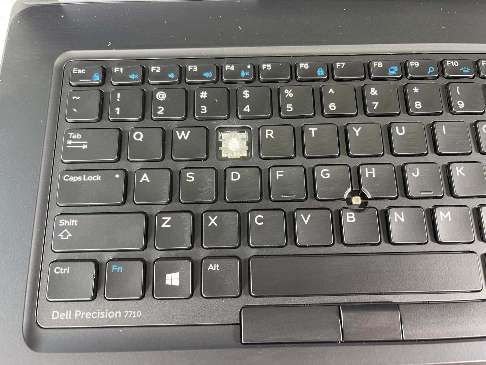 DELL PRECISION 7710 i5-6300HQ @ 2.30GHz, 8GB RAM, NO HDD/OS