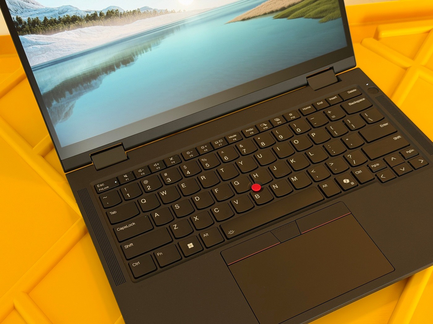 Lenovo 21R30010US ThinkPad T14s 14″ Touchscreen 2-in-1 Notebook