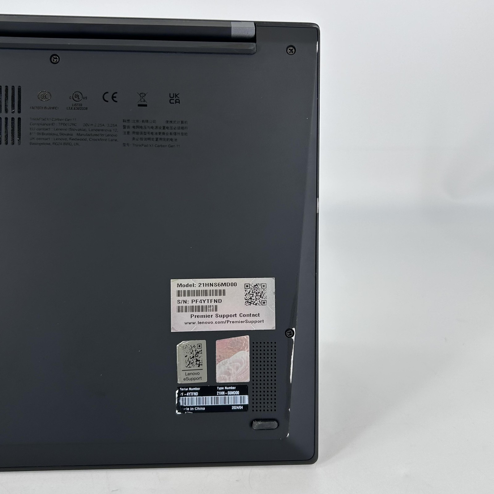 Lenovo ThinkPad X1 Carbon Gen 11 14 FHD+ 1.8 GHz i7-1365U 32GB 1TB SSD Very Good