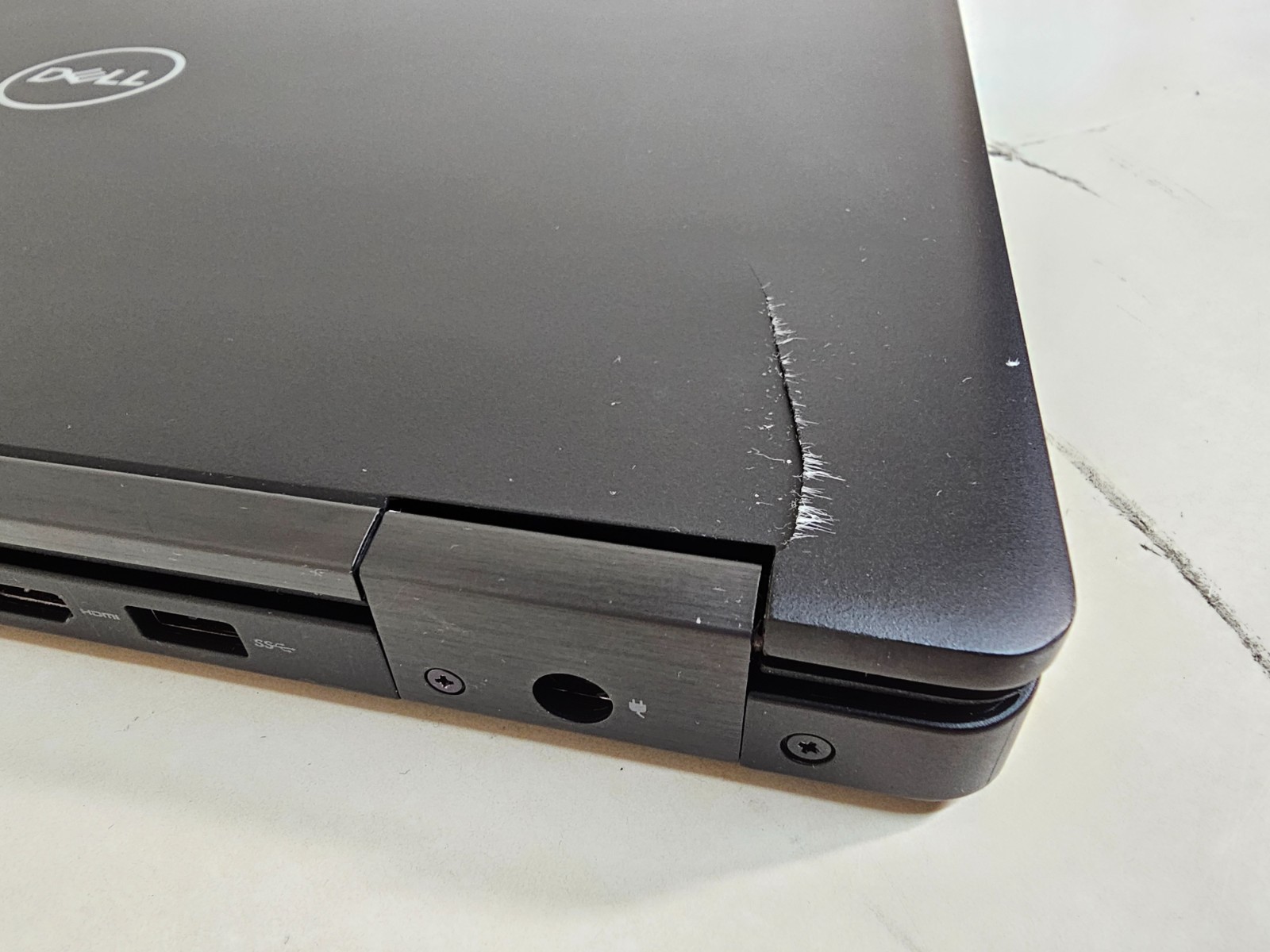 Dell Precision 3530 Laptop – 2.6 GHz i7-8850H 16GB 256GB SSD Webcam 15.6″ – SP2
