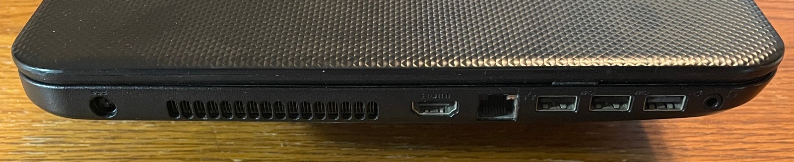 DELL INSPIRON 15-3537 Laptop 15″ i3 256gb+1tb Linux Mint 22.3-extras-14
