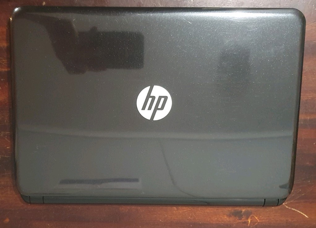 HP Pavilion 15-g071lnr Laptop, Windows 10, AMD Radeon Quad-core, 500GB, 4GB RAM.