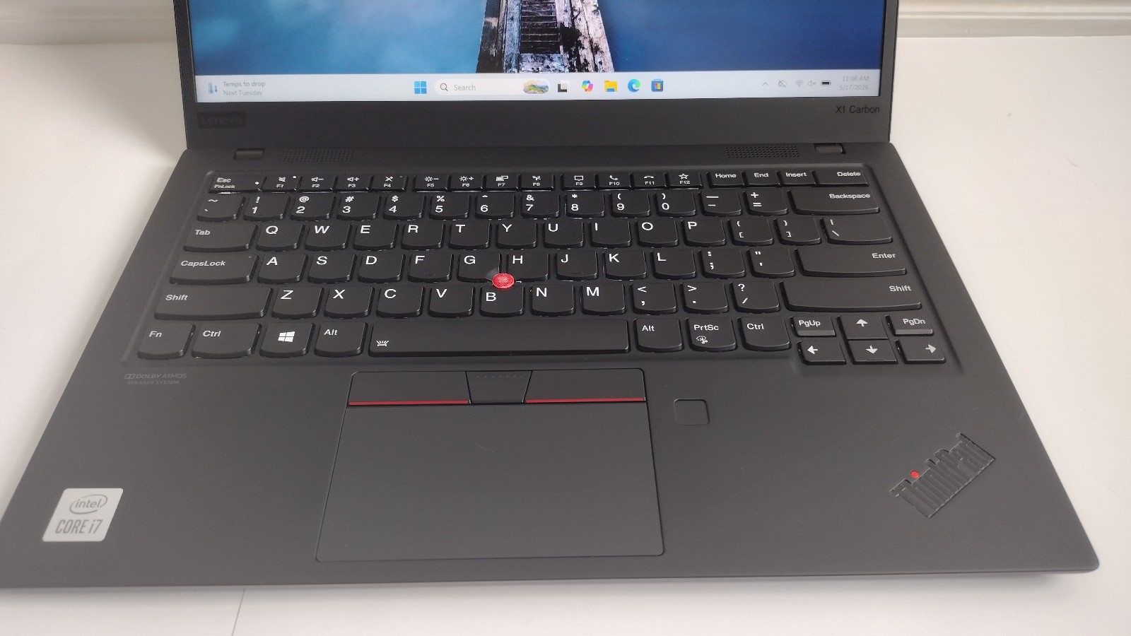 Cheap! Lenovo ThinkPad X1 Carbon Gen 8 14″ Laptop i7-10510 16GB 256GB Backlit