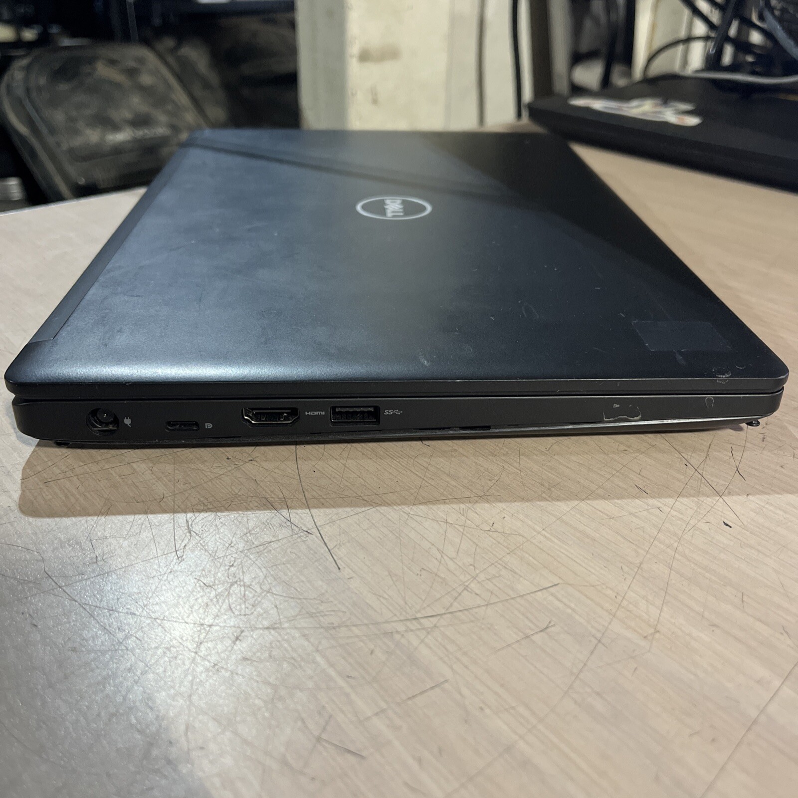 DELL LATITUDE 5280 INTEL CORE I3-7100U 2.40GHZ 8GB RAM NO HD .
