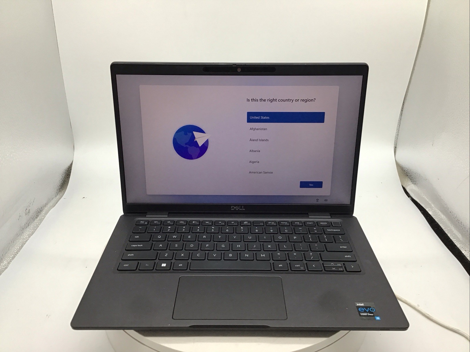 Dell Latitude 7320 13.3″ Laptop i5-1145G7 16GB RAM 256GB SSD Windows 11 Pro Used