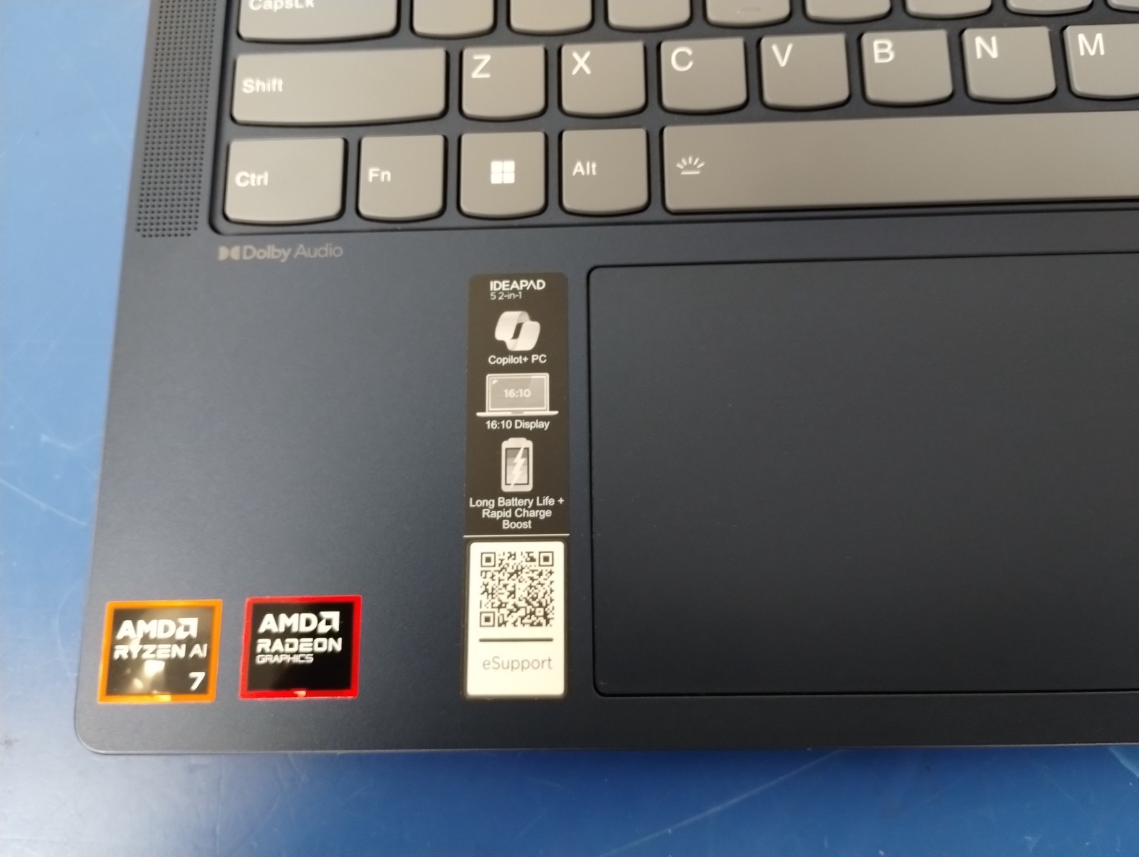 LENOVO IdeaPad 5 2-in-1 14AKP10, AMD Ryzen AI 7 350, 16 GB RAM, 1 TB NVMe SSD