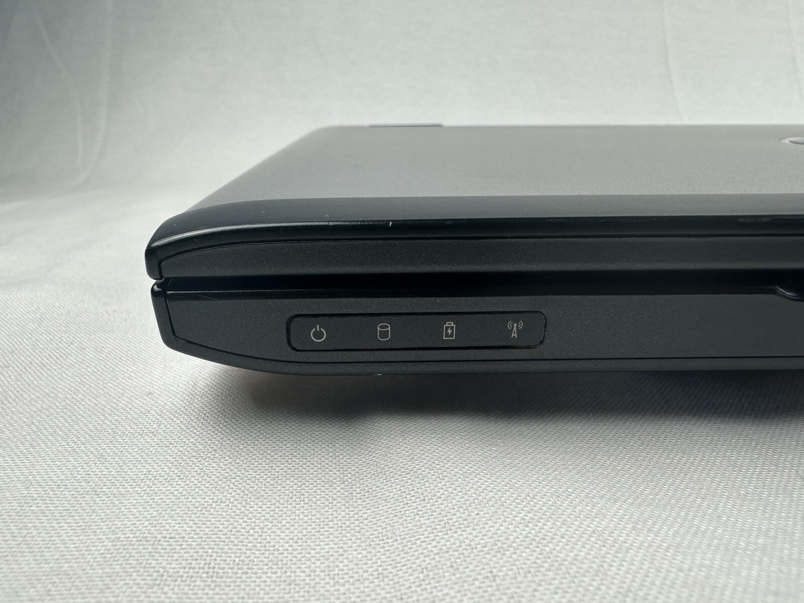 Dell Vostro 3550 – 15.6” i5-2450M 2.50GHz, 4GB RAM, 320GB HDD, Win 7 – Read Desp