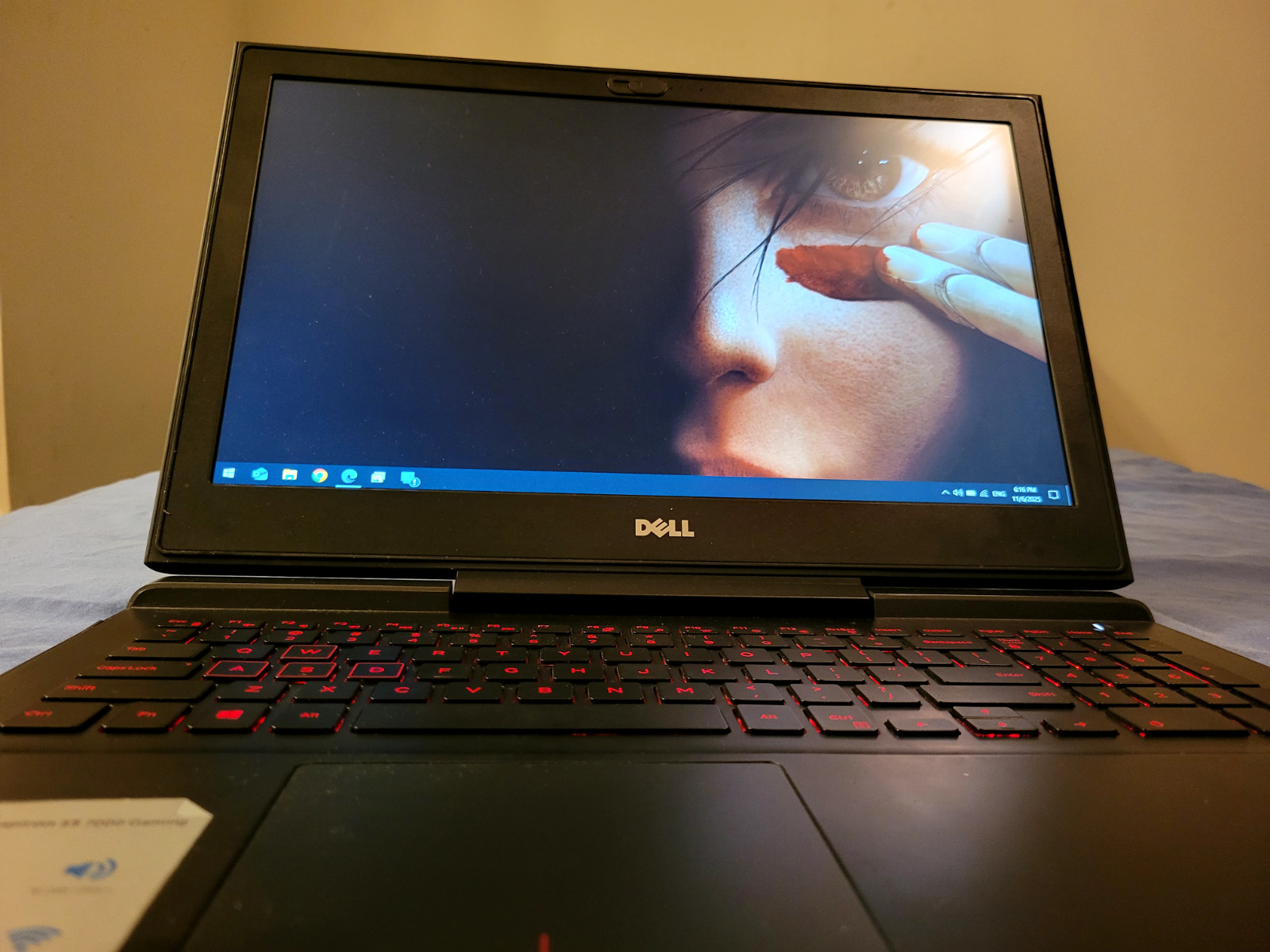 Dell Inspiron 15 7567 Gaming Laptop i5-7300HQ GTX1050Ti 16GBRAM 756GB SSD Win 10
