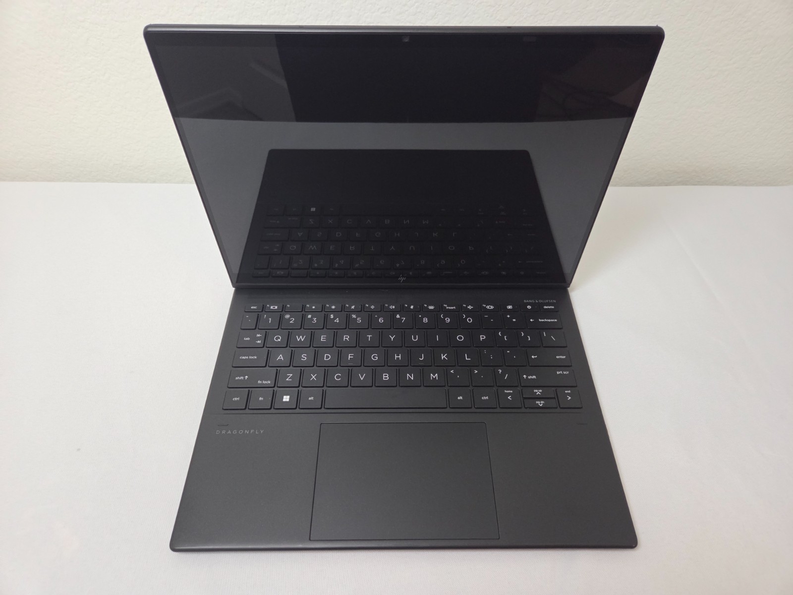 HP Dragonfly Folio G3 2-in-1 13.5″ – Intel Core i7-1265U, 16GB RAM, 512GB SSD