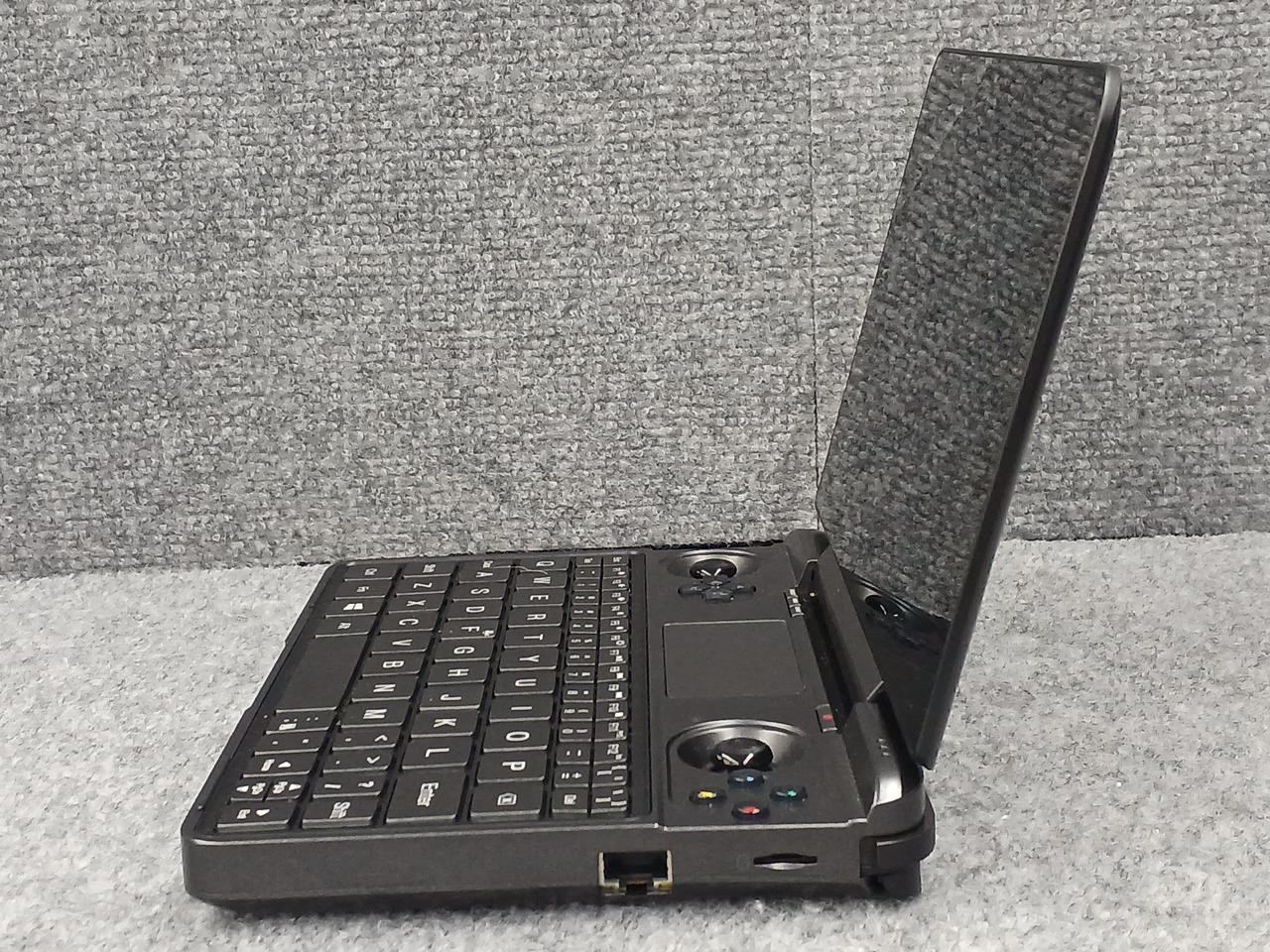GPD Win Max Gaming PC Intel i5-1035G7 16GB RAM QWERTY Keyboard Handheld Laptop