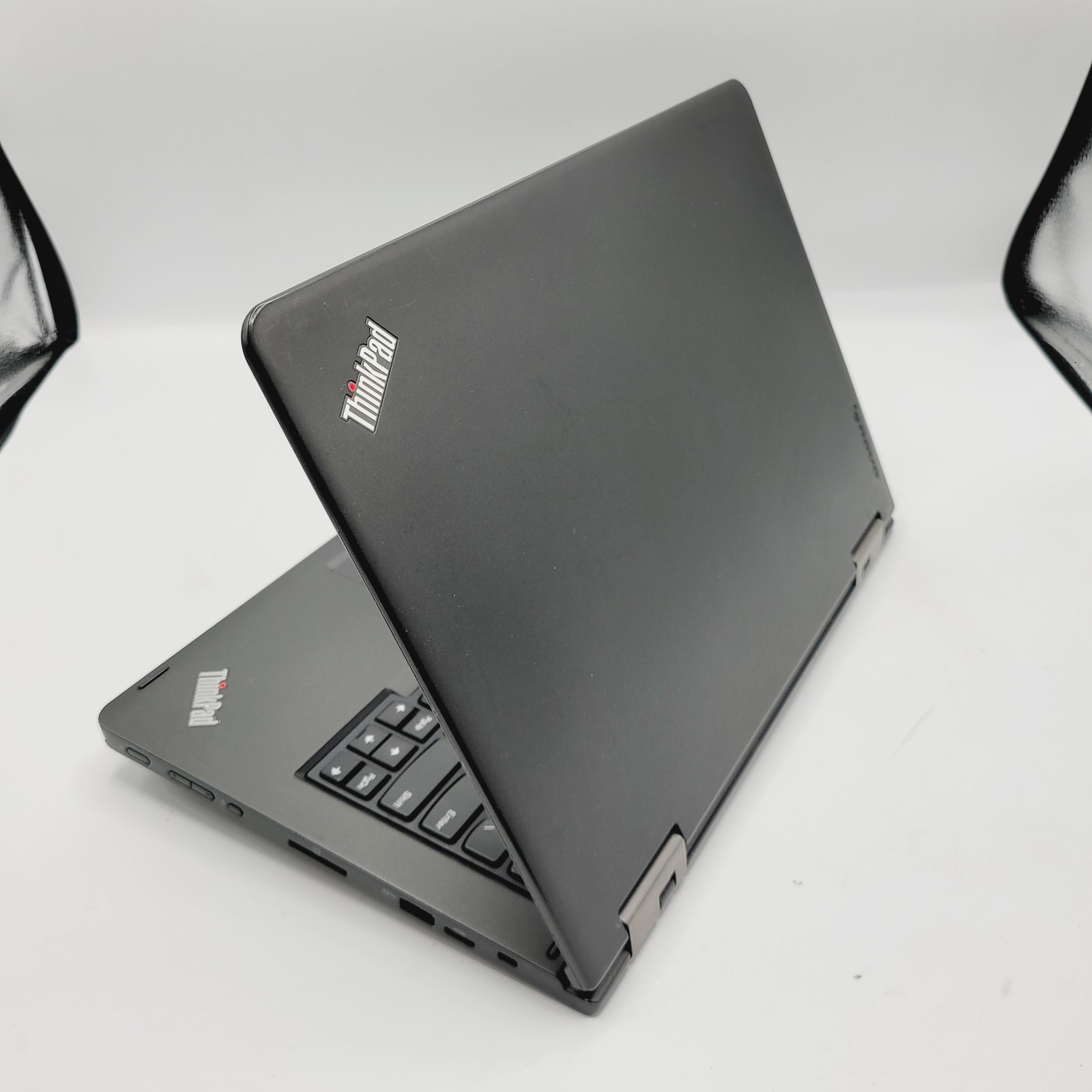 Lenovo ThinkPad Yoga Core i7-4600u 2.1GHz 8GB No HDD 13″ ***Boot to Bios