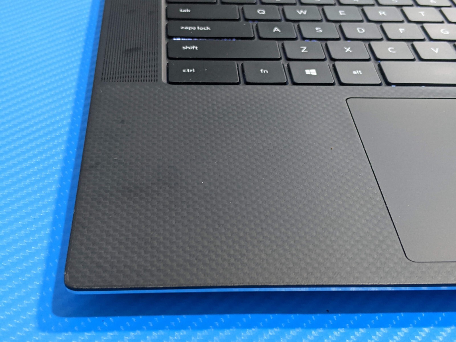 Dell XPS 15 9510 15.6″FHD+ i7-11800H 2.3GHz 16GB 512GB SSD RTX 3050 W11P +CHRGER