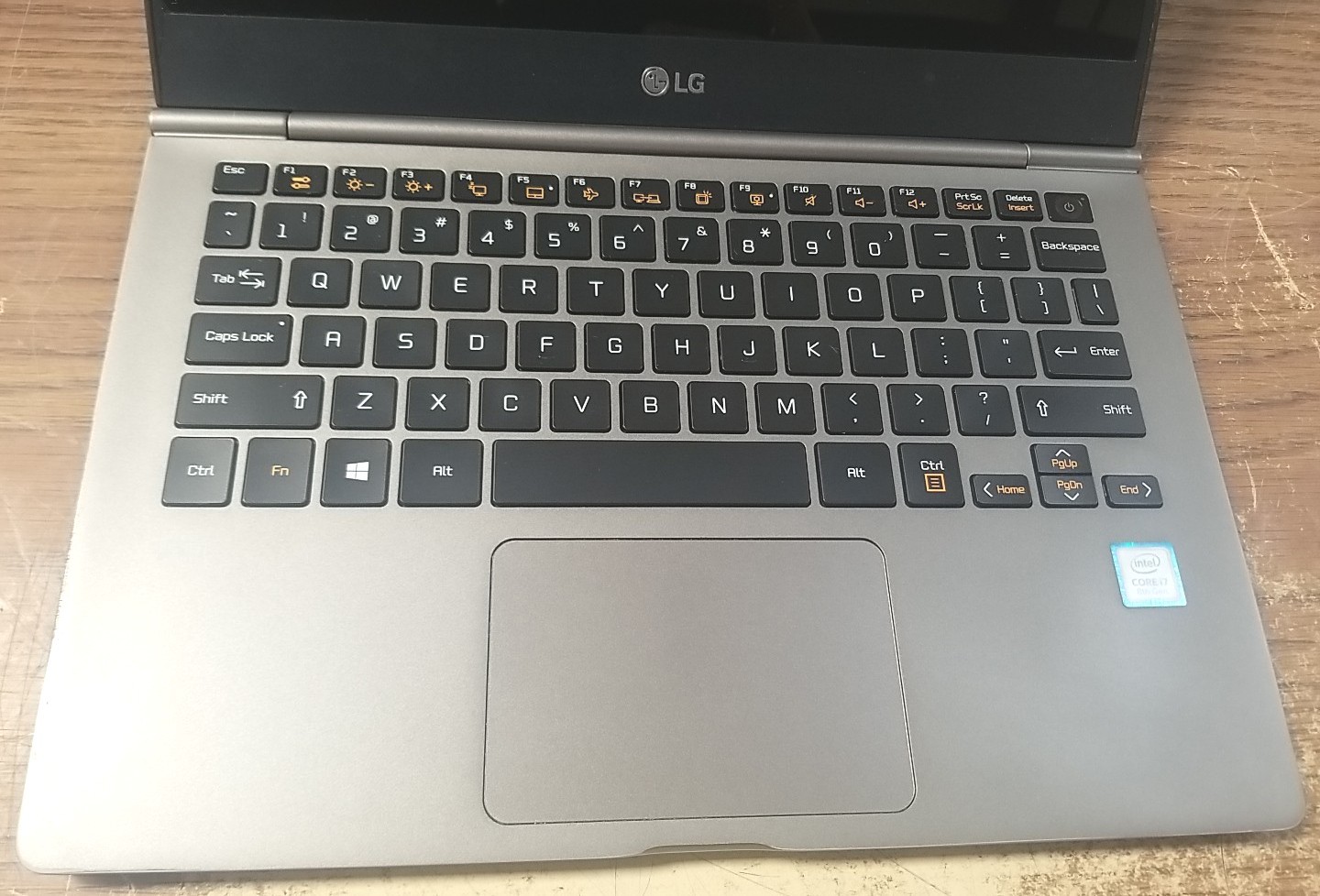 LG Gram 13Z980-A Laptop W/ i7-8550U 1.80GHz, 12GB, 256GB. *READ⬇️*