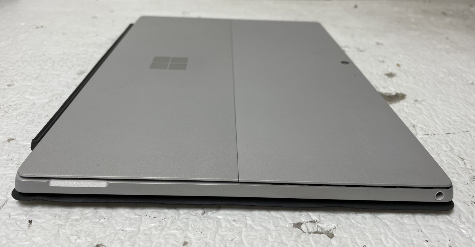Microsoft Surface Pro 7 1866 Intel i5-1035G4 @1.10GHz 8GB RAM 128GB SSD NO OS