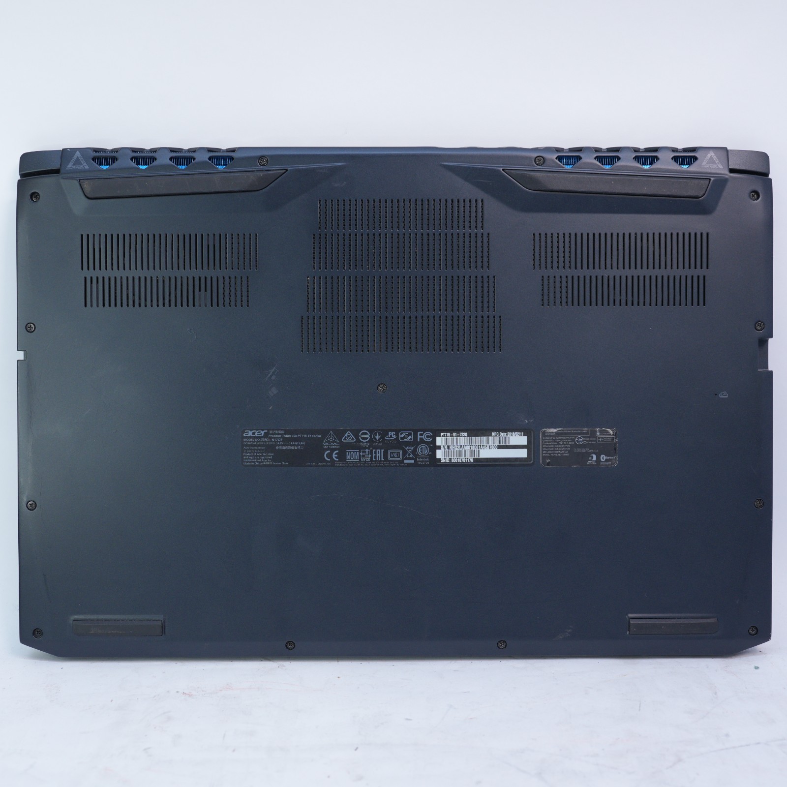 ACER PREDATOR PT715-51-732Q| i7-7700HQ, 32GB RAM, X2 256GB SSD | 1080 GPUT12-C8