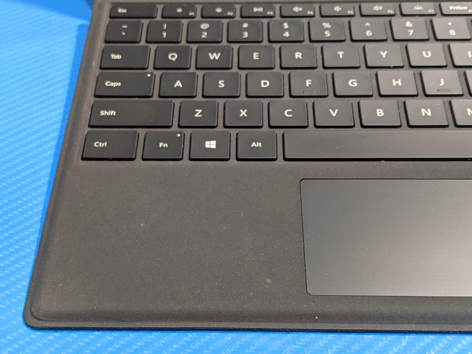 MS Surface Pro 6 1796 12.3″ 2736×1824 TOUCH i7-8650U 1.8GHz 16GB 512GB SSD AS-IS