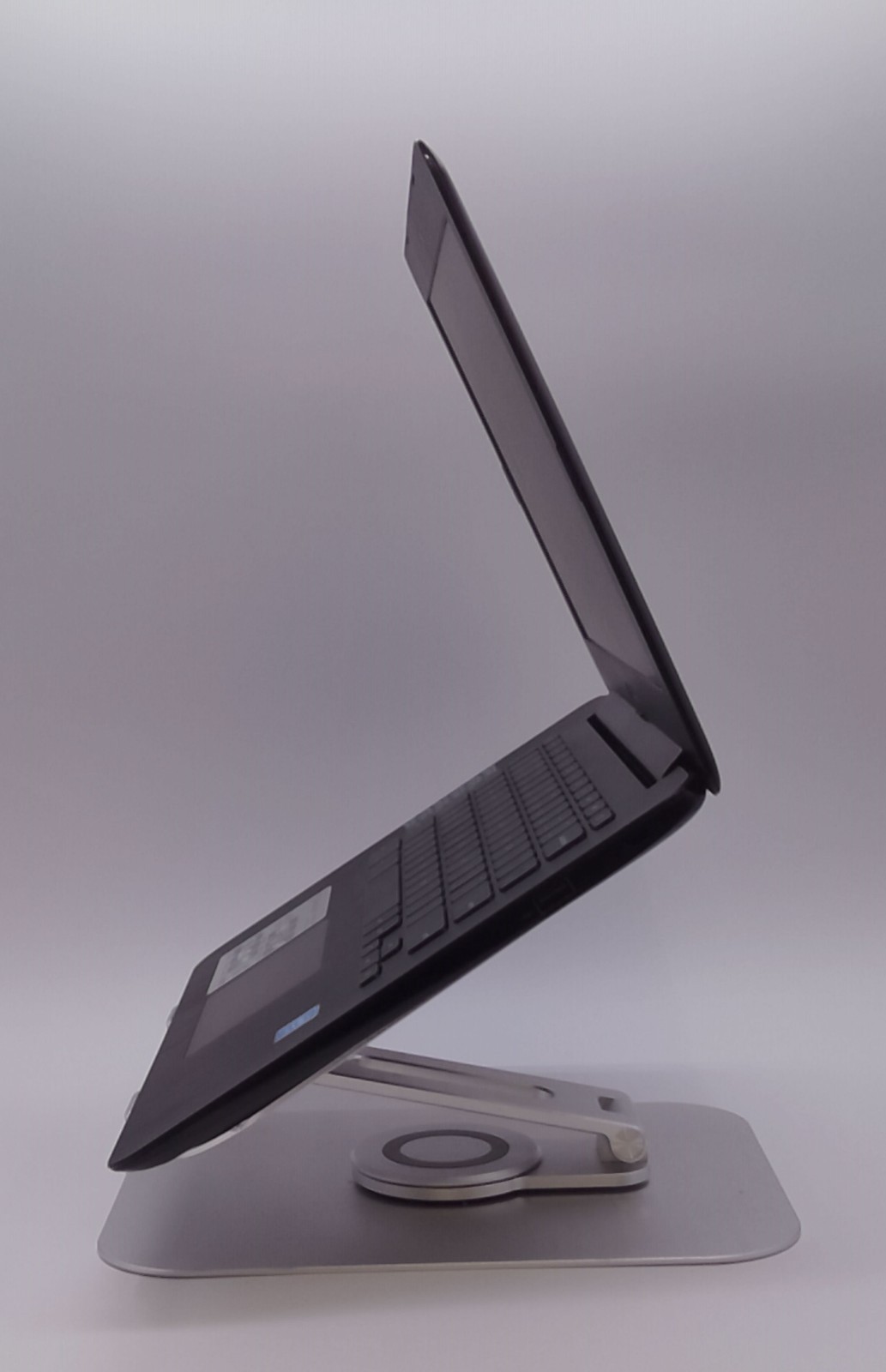 ASUS Chromebook Laptop C300M-DH02 13-inch Intel Celeron N3060 4GB 16GB SSD -USED