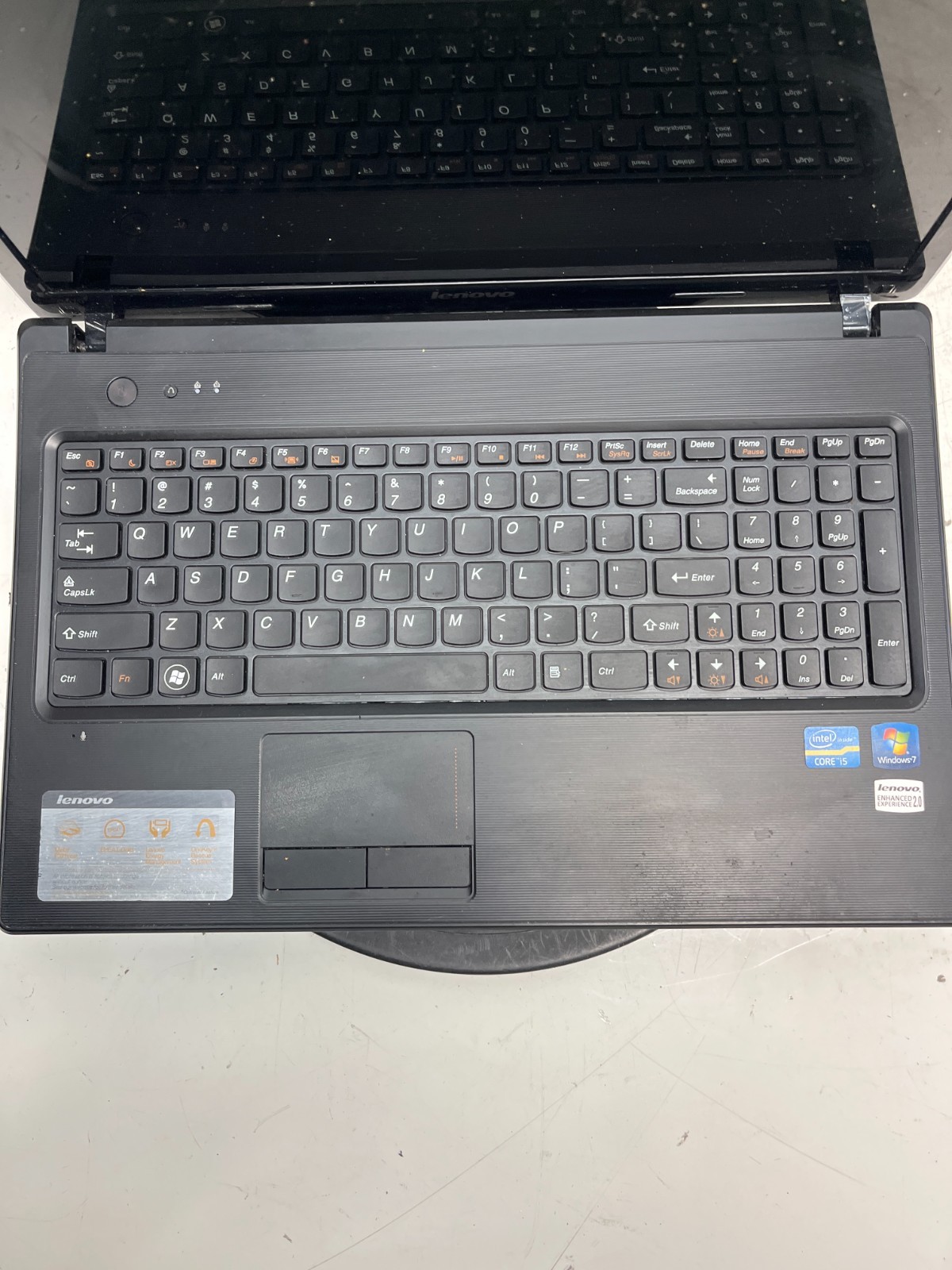 Lenovo G570 Intel Core I5-2430M 2.40GHz 4GB NO HDD