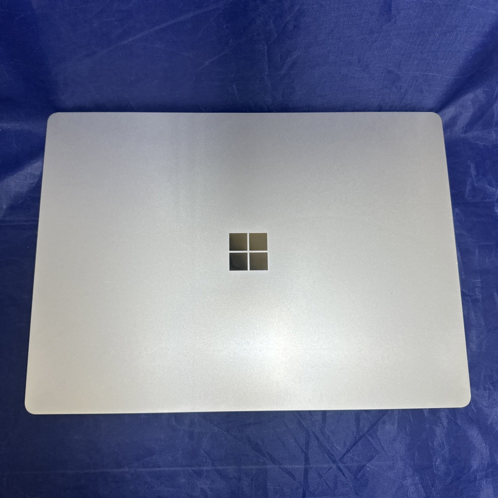 Microsoft Surface Laptop 4 13.5” 8GB 256GB (1950) i5-1145G7 @2.60 GHz Win 11pro
