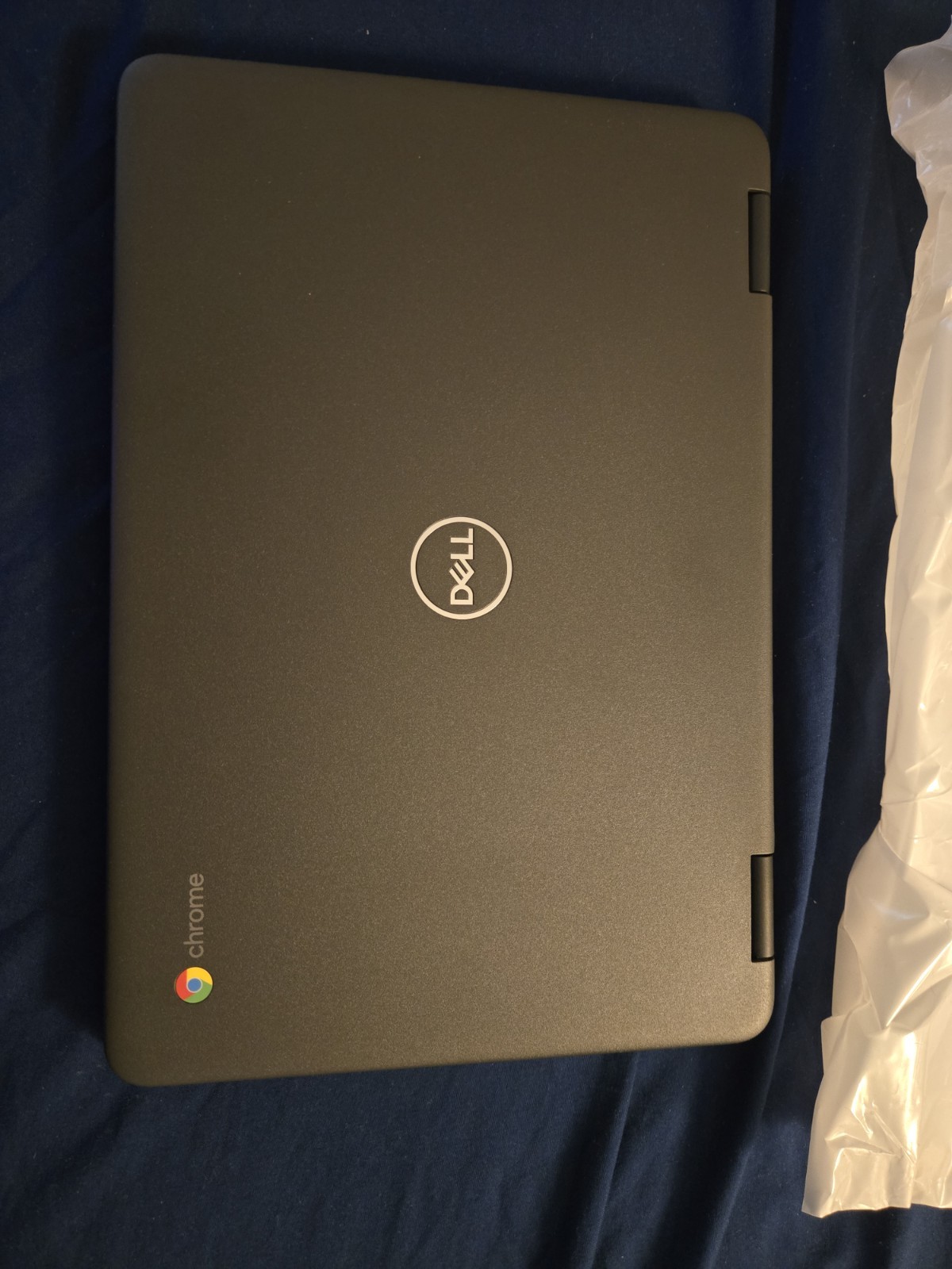 Dell Chromebook 3100 touchscreen 2-in-1 Laptop 8GB RAM, 32GB Storage Open Box
