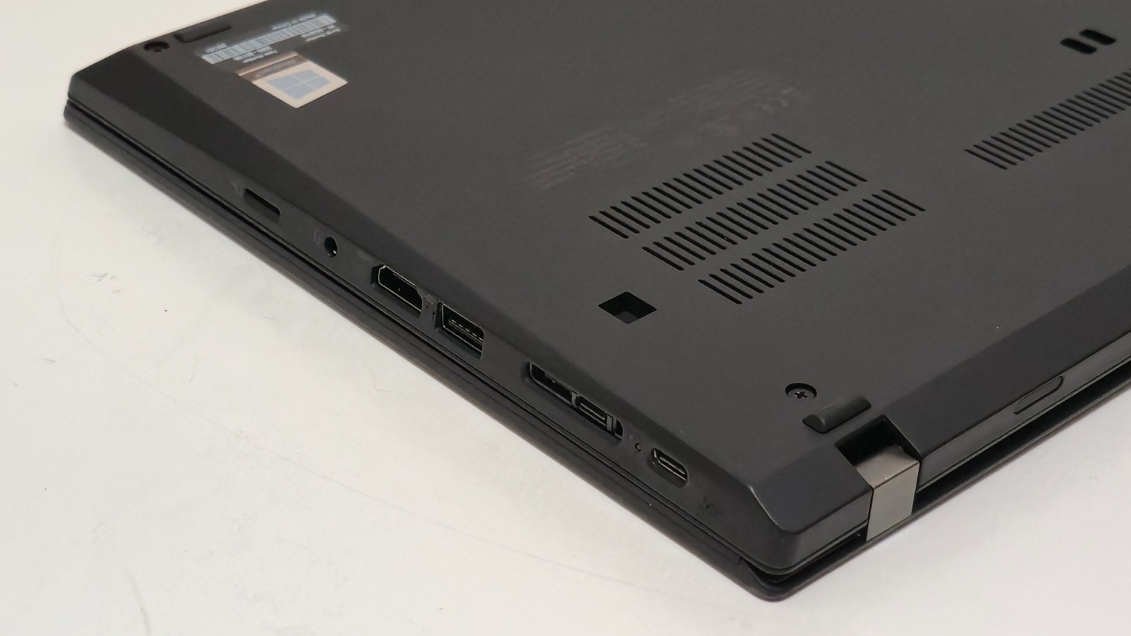 Lenovo ThinkPad P14S Gen 1- Intel i7-10610U, 48GB RAM, 1TB SSD NVIDIA P520 Touch