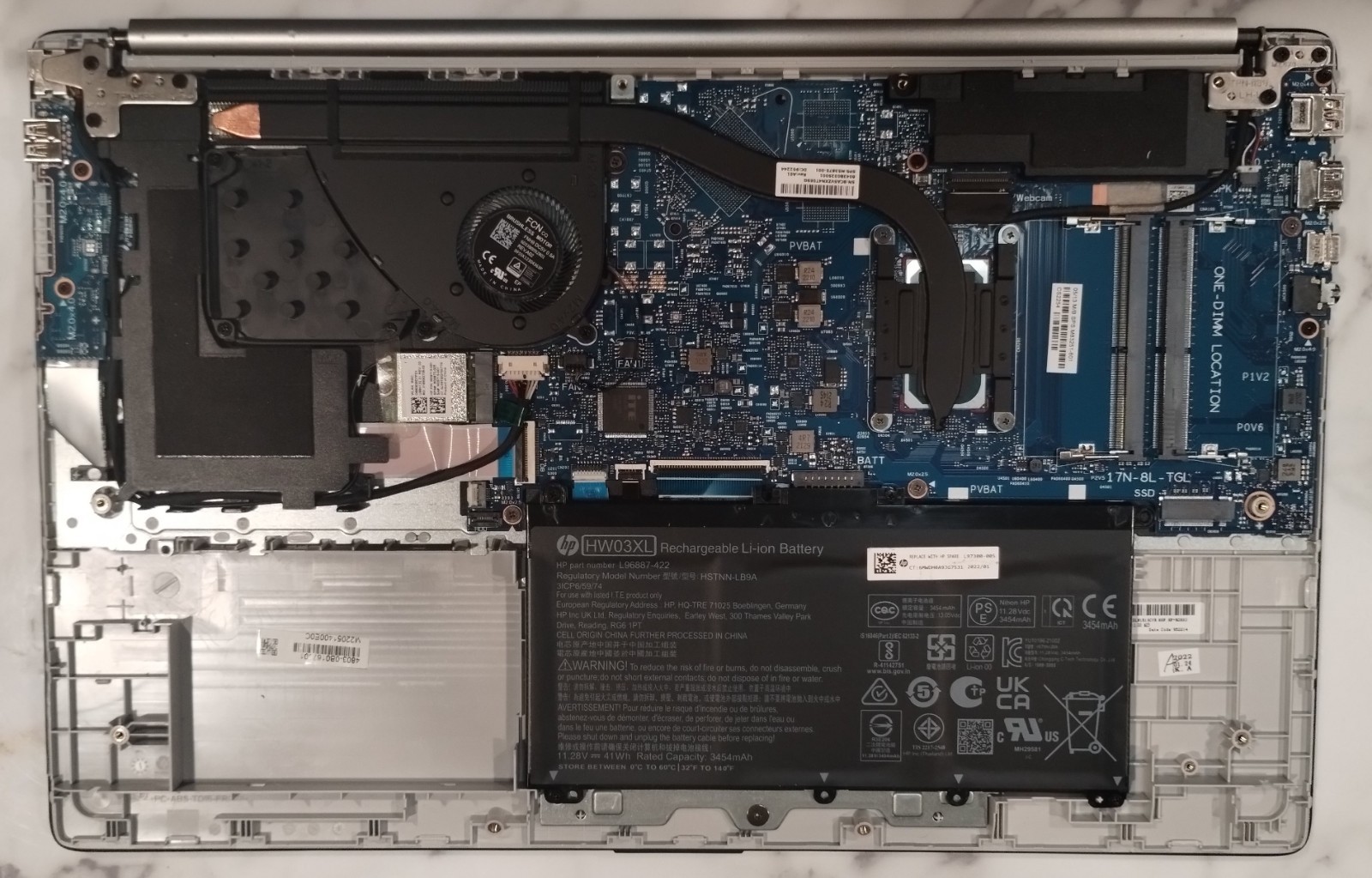HP Laptop 17-cn1063cl – NO RAM – NO DRIVE – PARTS ONLY – WORKED PRIOR 2 DISASSEM