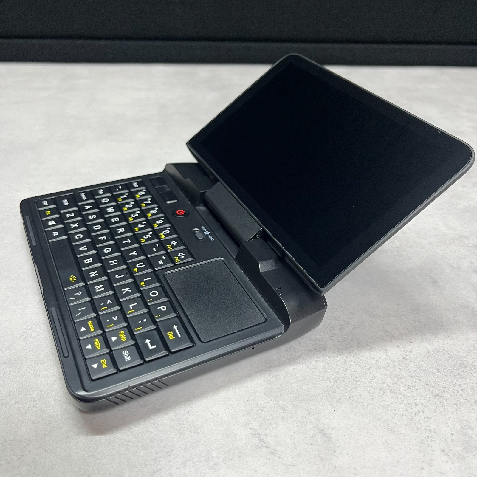 GPD Micro PC Laptop Windows 10 Pro Portable Computer INTEL Celeron N4100 Good!!