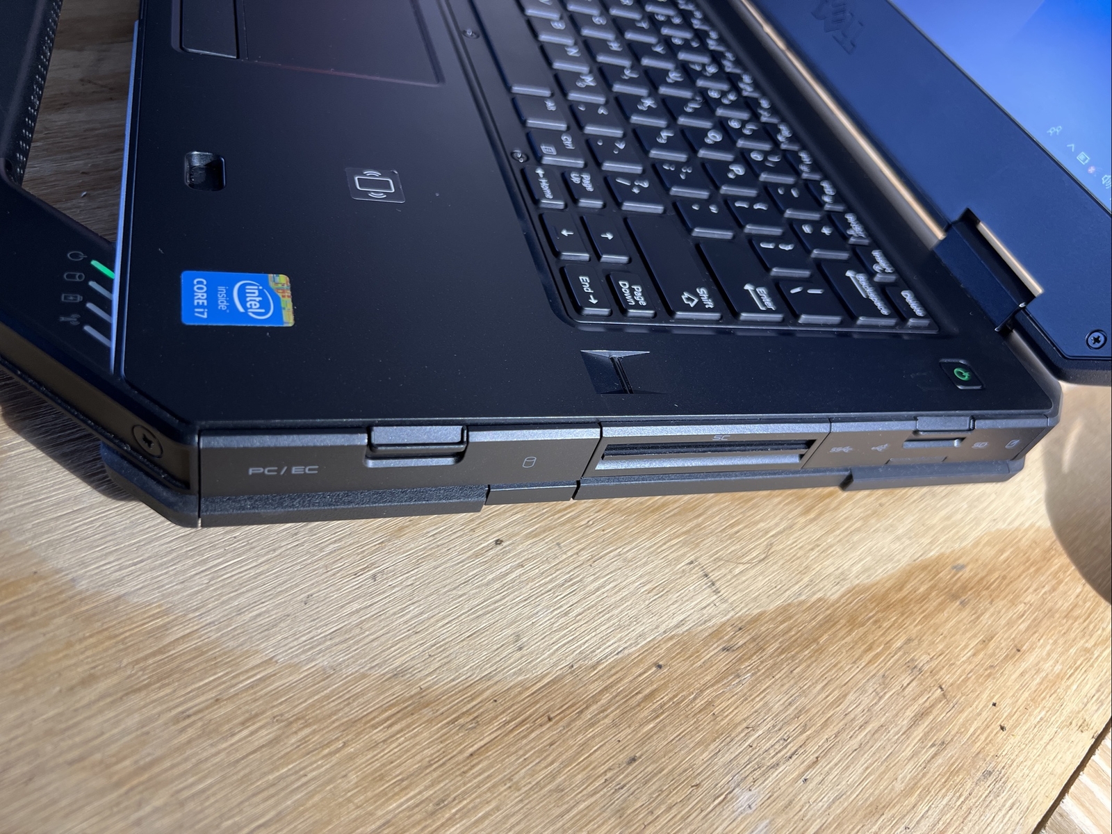 CAMERA Dell Latitude14 Rugged 5404 i7-4650U 1.7ghz 12GB RAM 256SSD NOTouch W10P