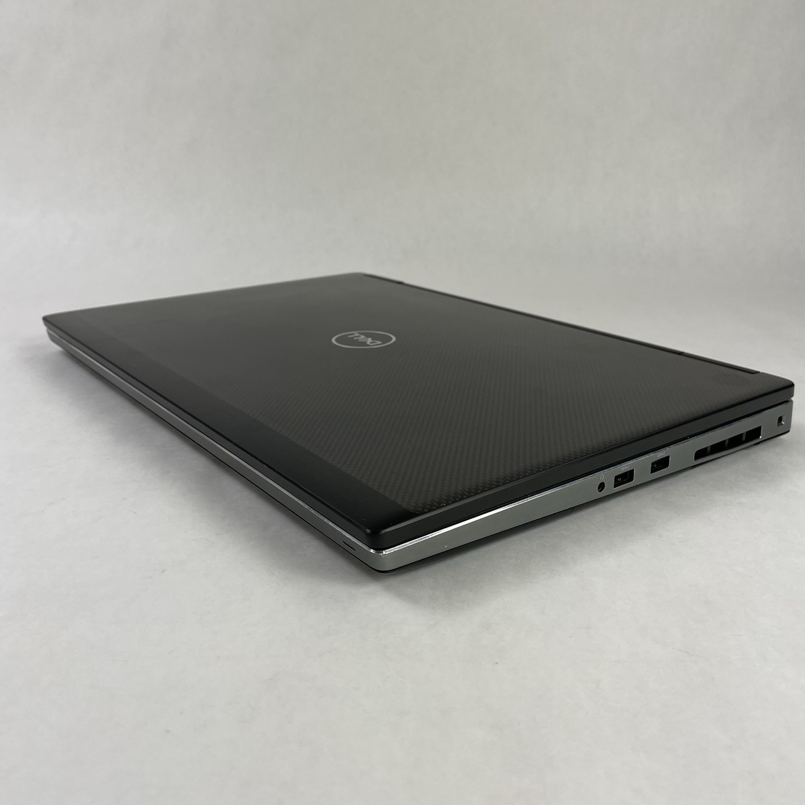 Dell Precision 7730 17.3″ i7-8850H 2.6GHz 32GB RAM NVIDIA No SSD No OS Dent Edge