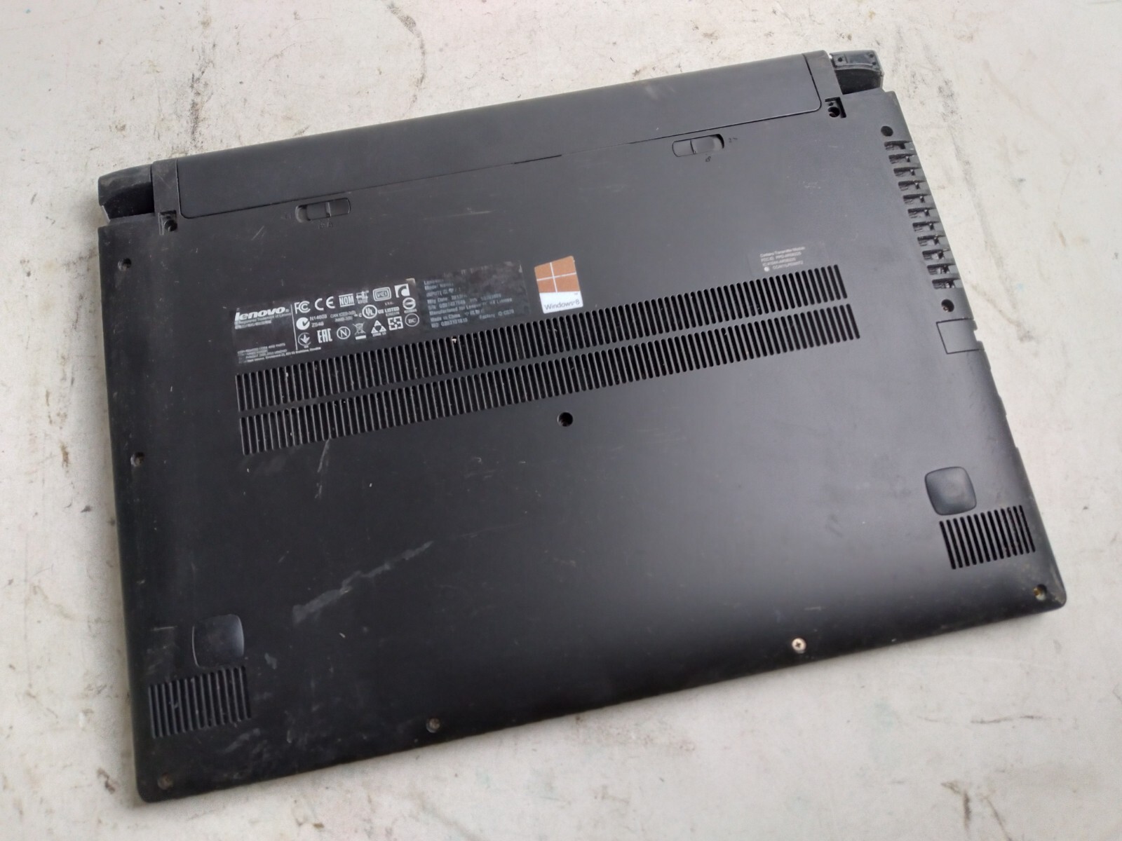 Lenovo IdeaPad FLEX 14 (80C4) w/Celeron 2955U, 4GB RAM, Cracked Screen Laptop