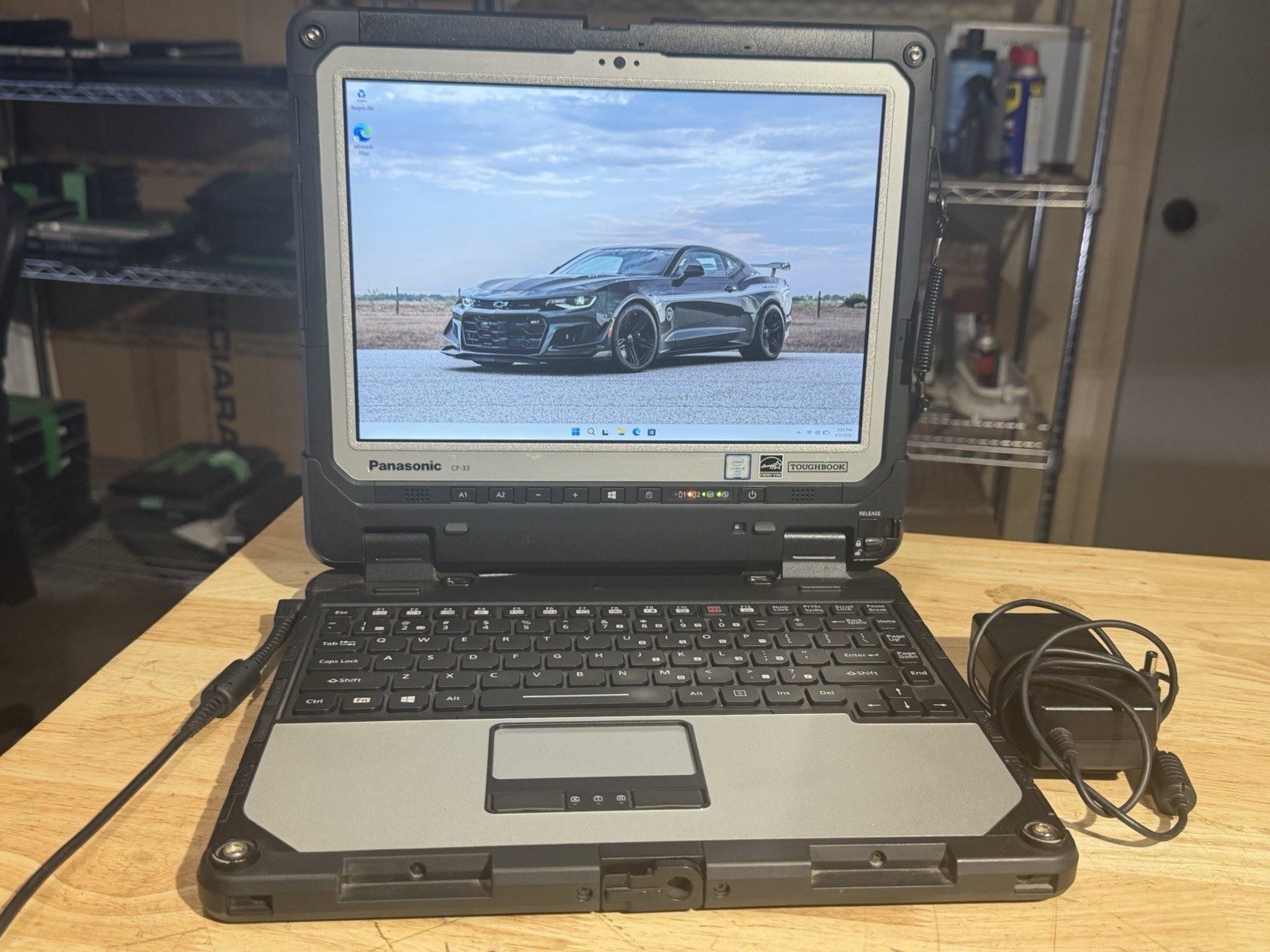 Panasonic ToughBook CF-33 i5-6300U 8GB Ram 256 SSD Win11 Pro. Touchscreen