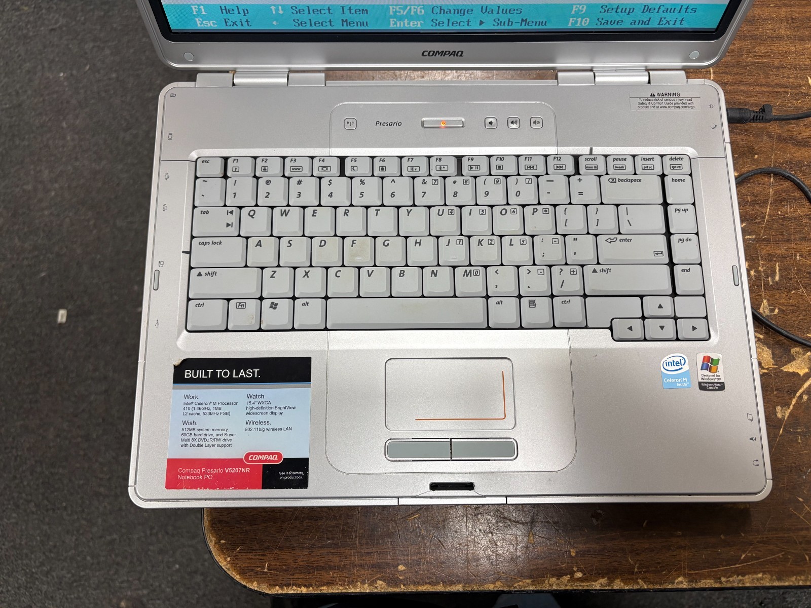 Compaq Presario V5000 15.4″ Intel Celeron M 1.46GHz 512MB RAM No HDD No OS