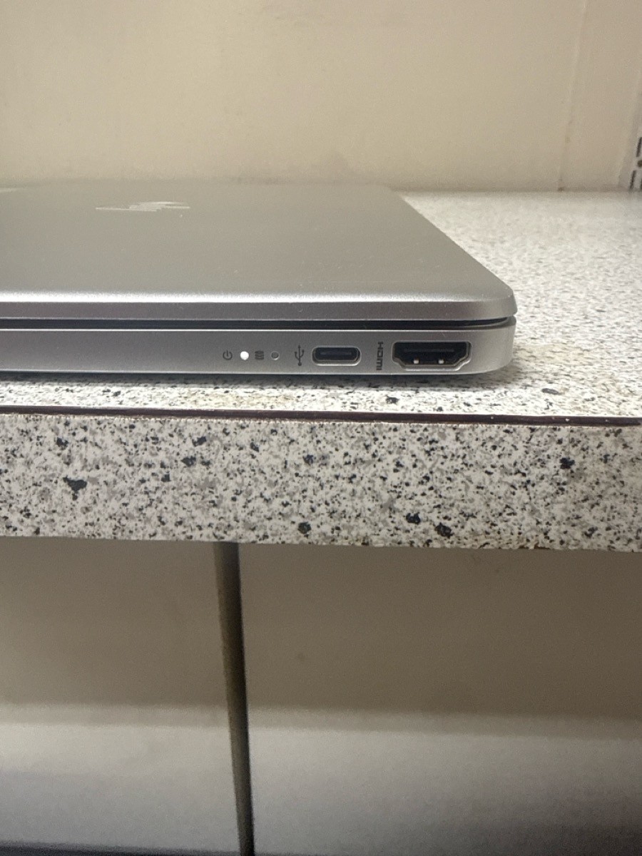 HP 15-DY2702DX | INTEL CORE I3-1115G4 3.00GHZ | 256GB | 8GB (E14002499)