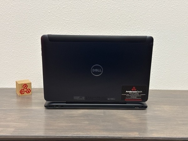DELL Latitude 7350 2-In-1 Laptop M-5Y71 CPU 8GB RAM No post – For Parts
