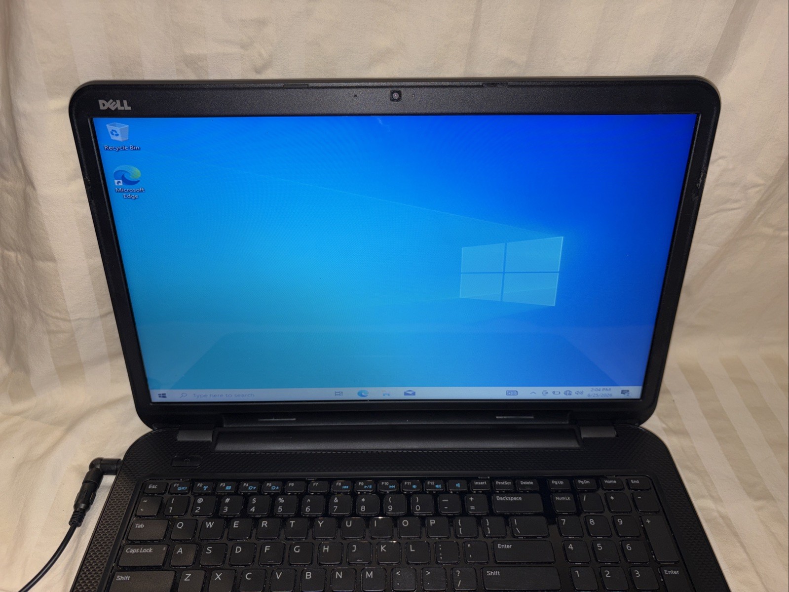 Dell Inspiron 17 3721 17.3″ Laptop Intel Core i3-3227U 4 GB, 500 GB, Win 10 Home