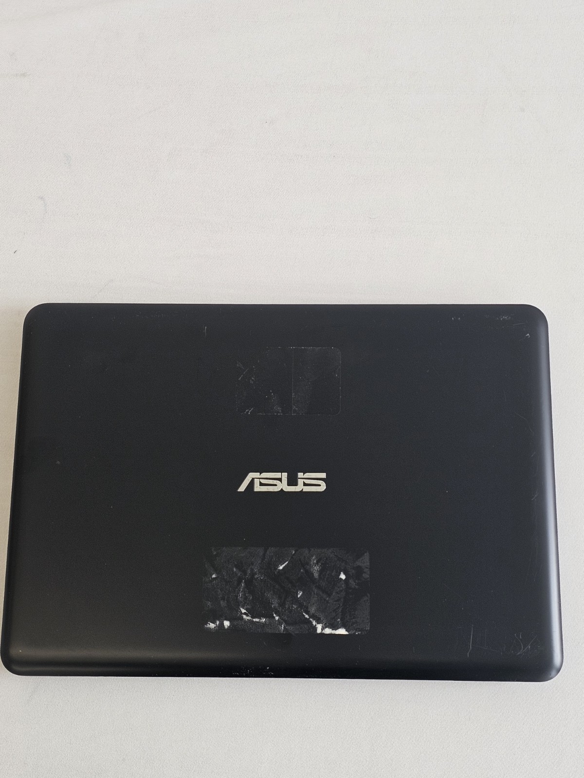 ASUS E402S Laptop – Intel Celeron N3060 – 4GB RAM – 32GB SSD – Windows 10