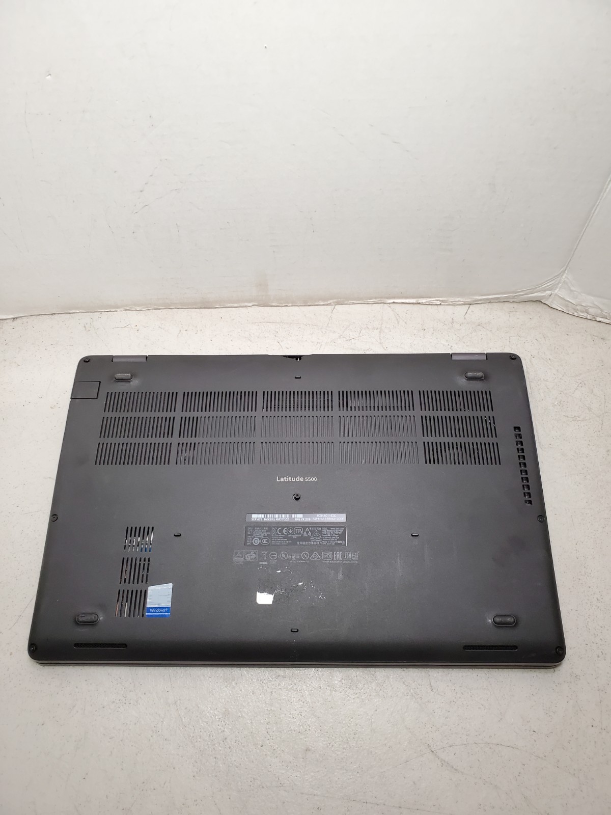 Dell Latitude 5500 15.6″ i5-8265U 1.6GHz 8GB RAM No SSD/OS! NO BATTERY! #69