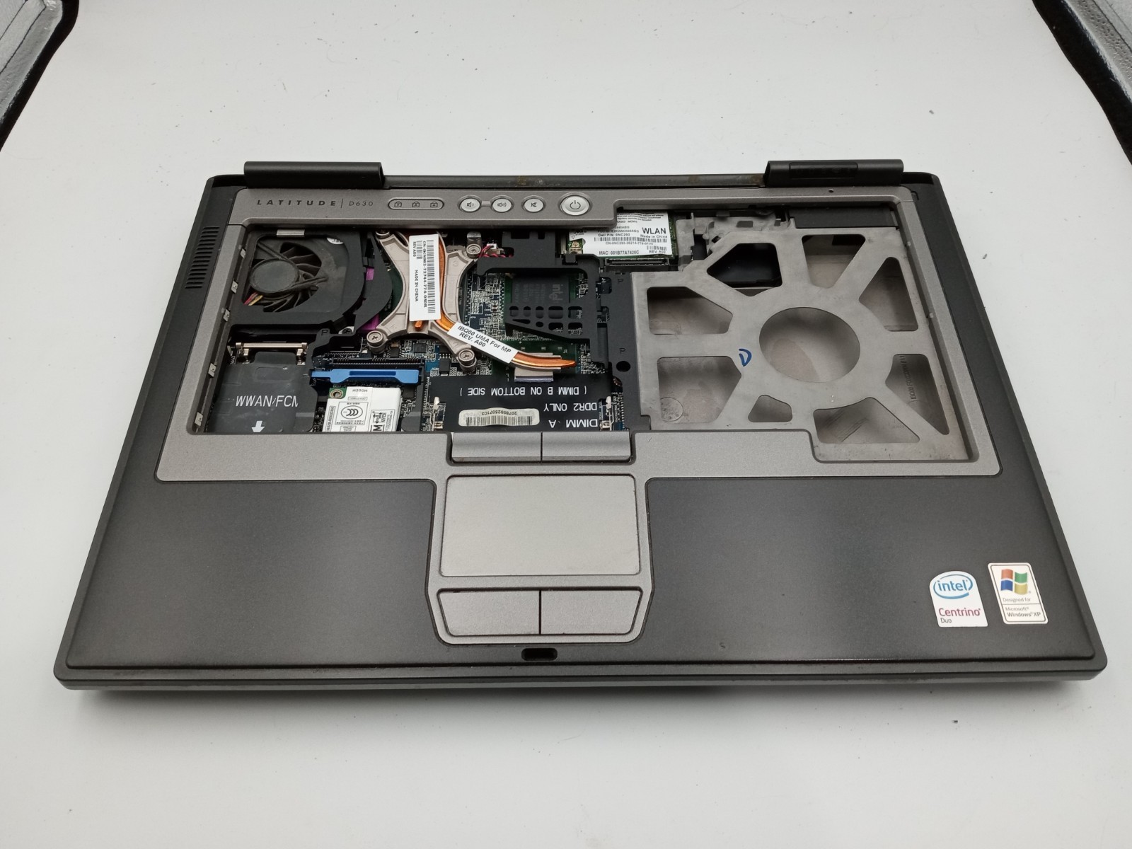 Dell Latitude D630 14″ Laptop Intel Core 2 Duo – SHORTS ADAPTERS -RR