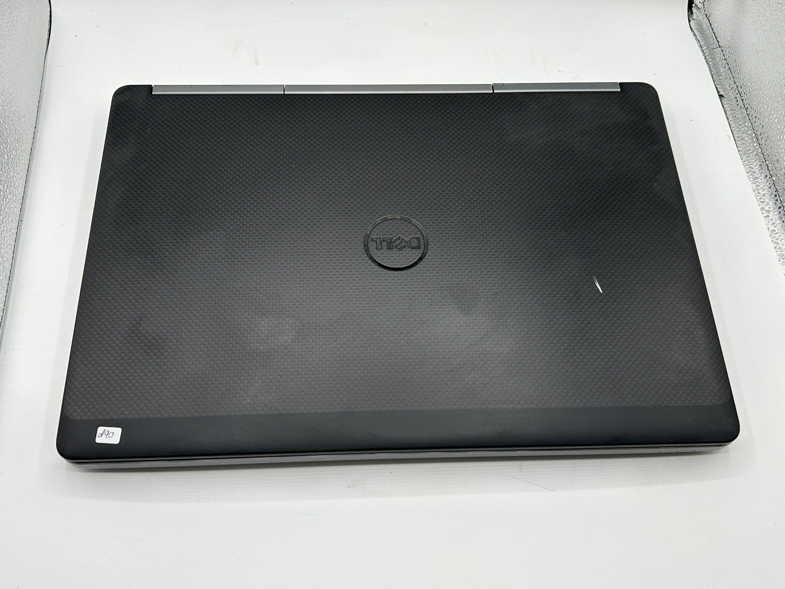 Dell Precision 7520 15.6″ i7-6820HQ 8GB RAM No SSD Quadro M2200 Workstation