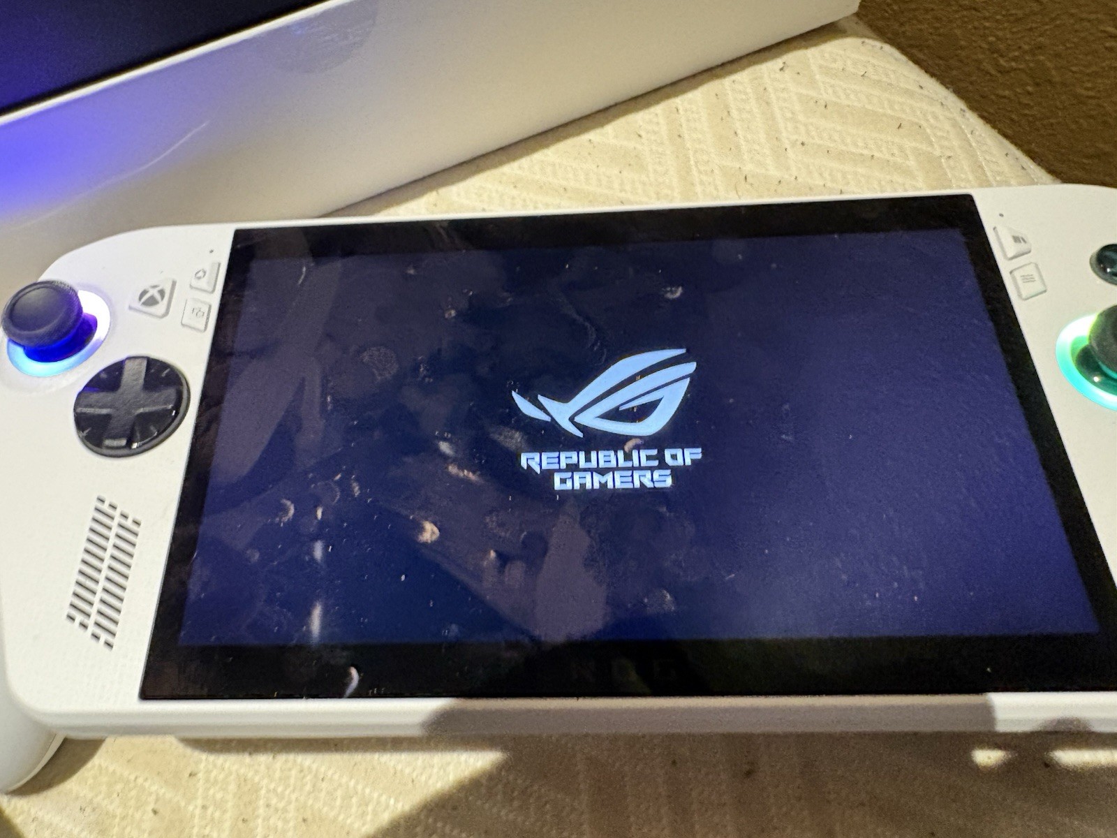 ASUS ROG XBOX ALLY Handheld Gaming System White USB-C microSD Headphone Jack