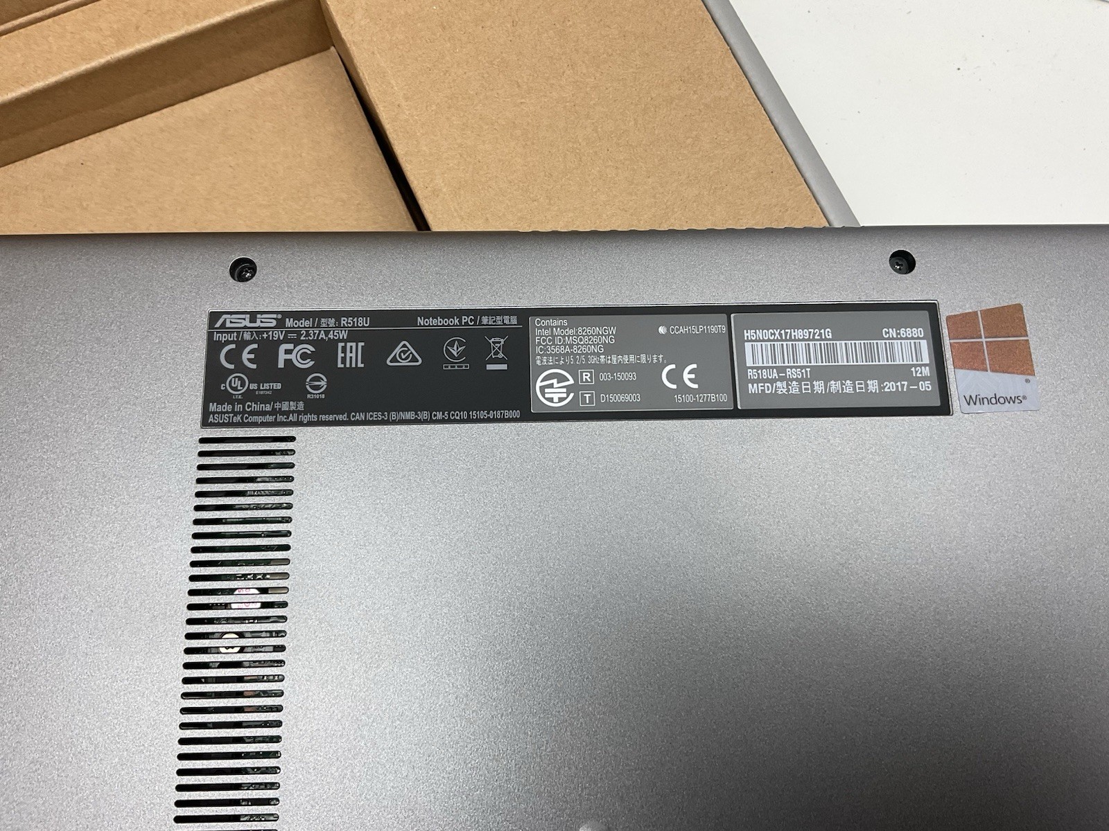 ASUS Vivobook Flip R518U 15.6 Touch Laptop i5-7200U 8Gb NO HDD FOR PARTS