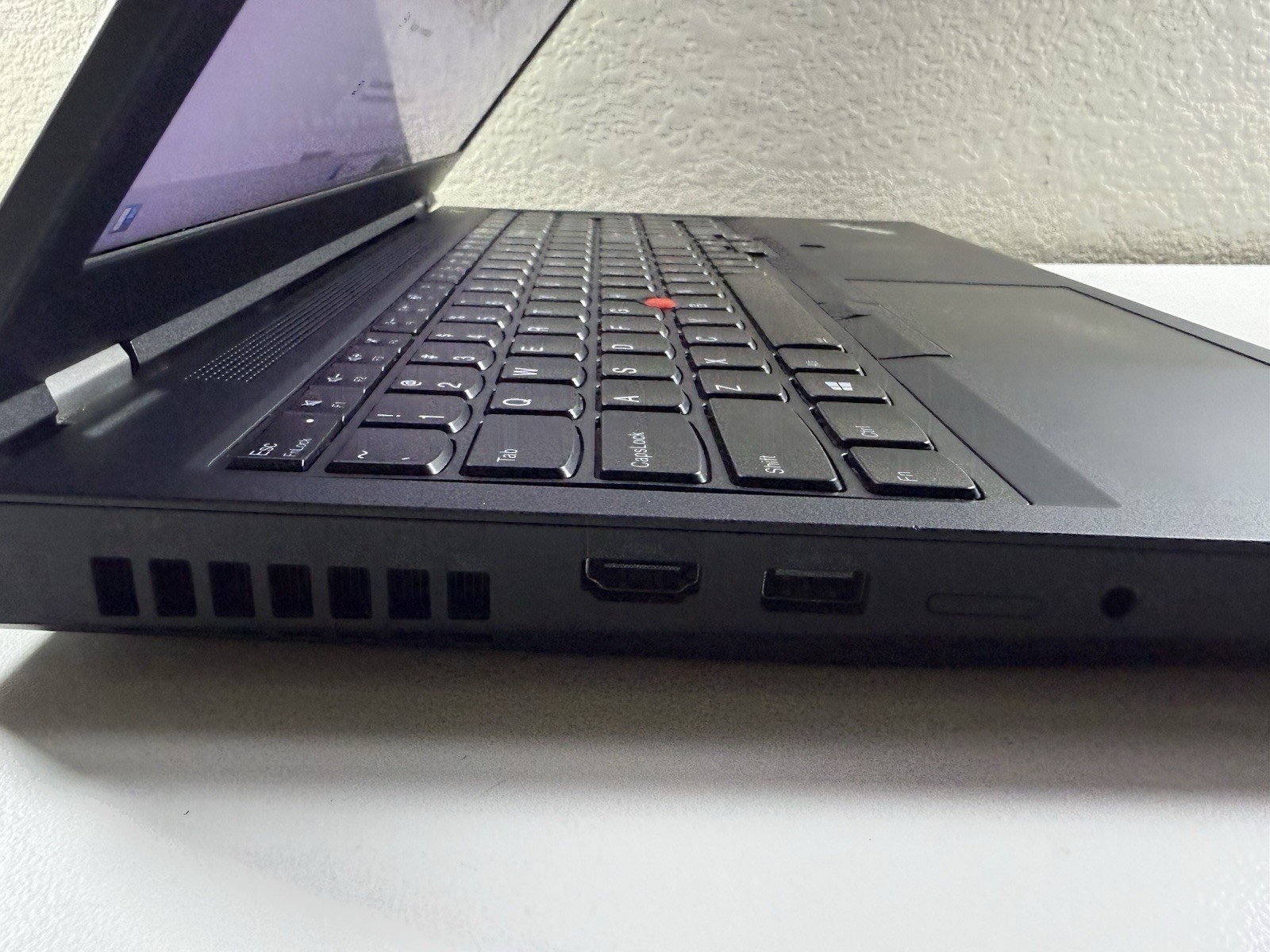 LENOVO THINKPAD P15 GEN 1 | CORE I7-10850H 256GB 16GB RAM WIN 11 NVIDIA T2000