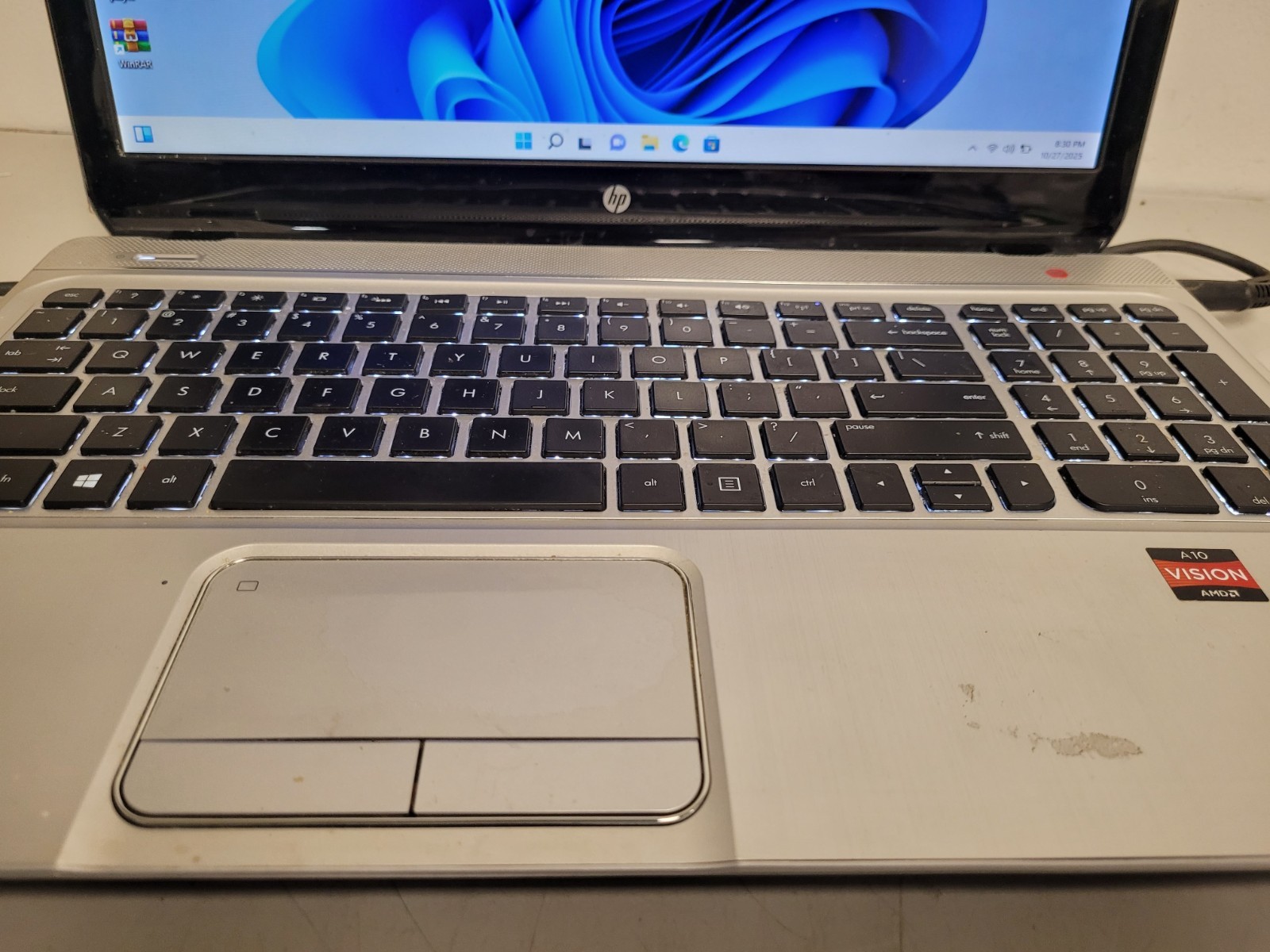 Hp Envy M6 notebook amd a10 4600m 2300mhz 8gb ram 256gb ssd charger CND3140H8J