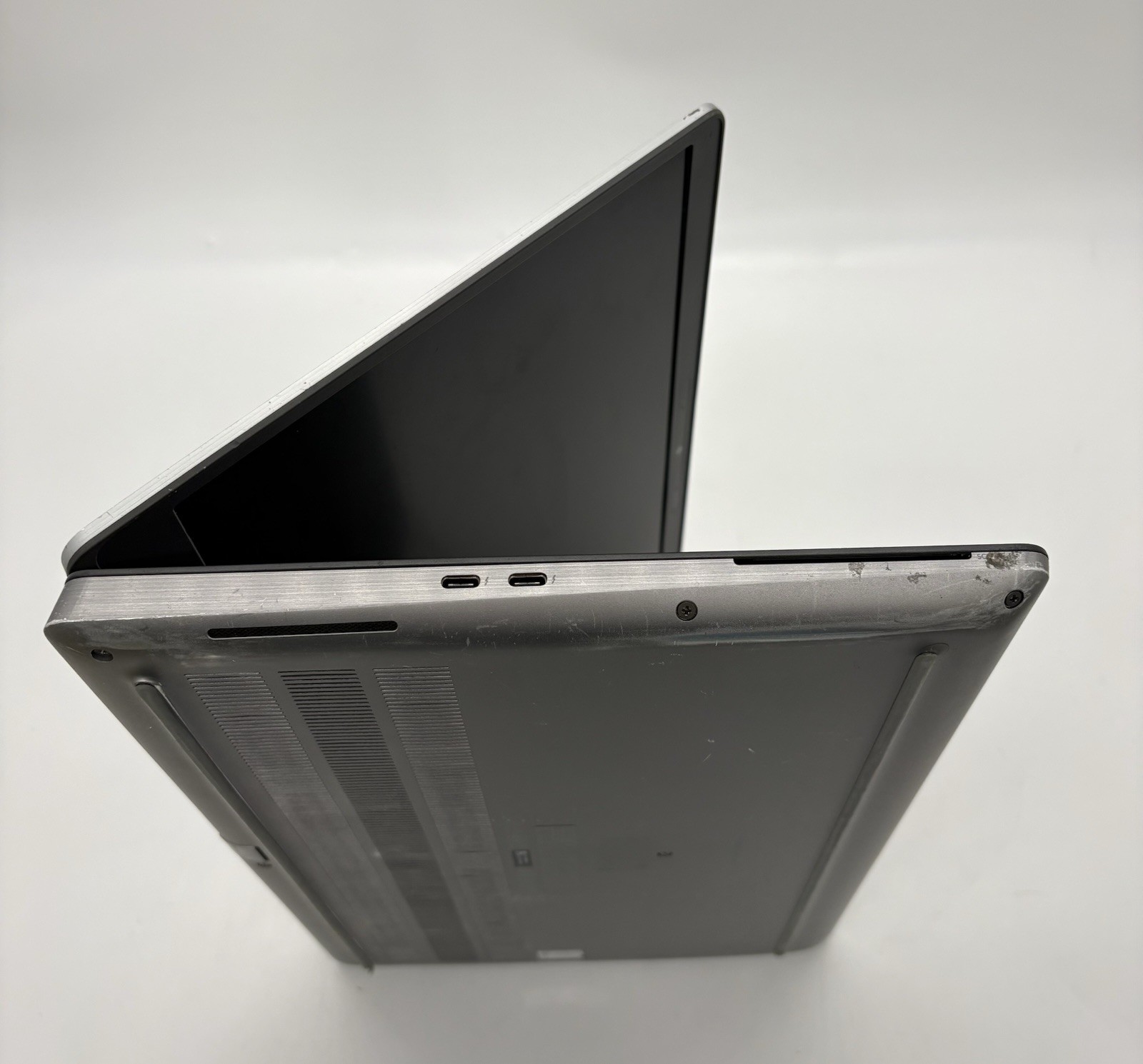 Dell Precision 7560 Intel Core i9-11950H 32GB RAM 512GB SSD FHD Windows 11 Pro